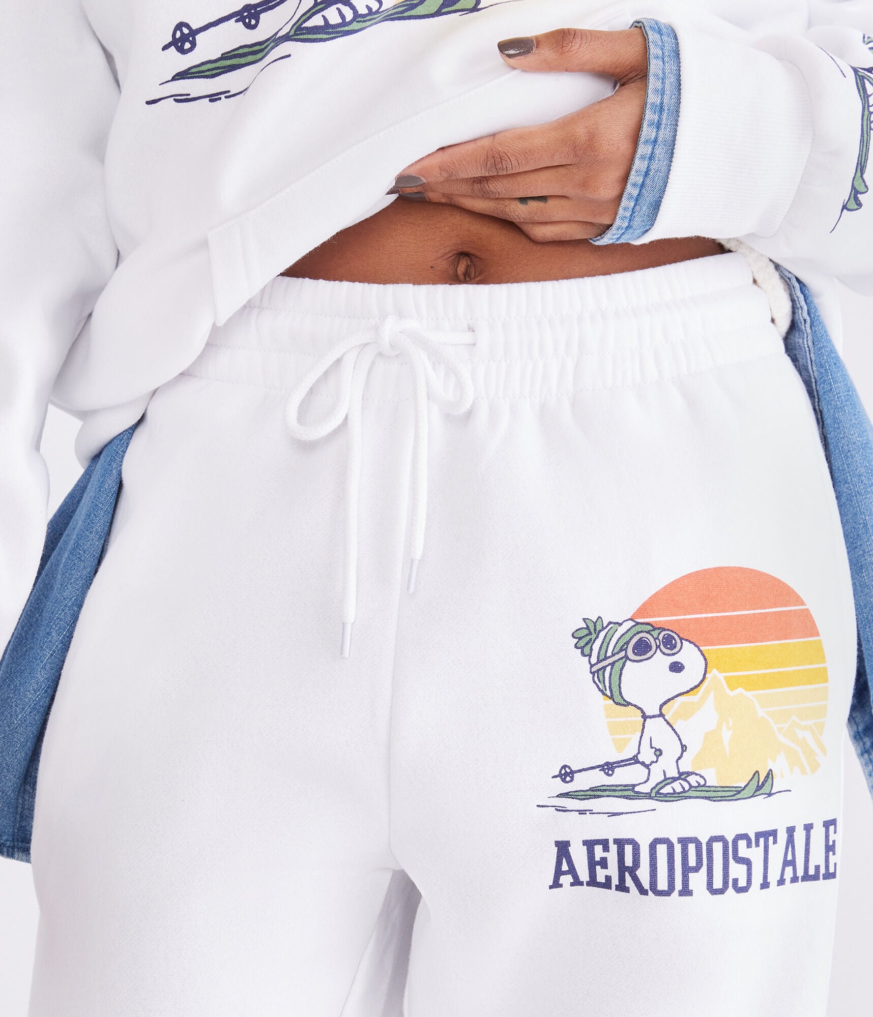 Peanuts® | Aéropostale Snoopy Sunset Ski Jogger Sweatpants