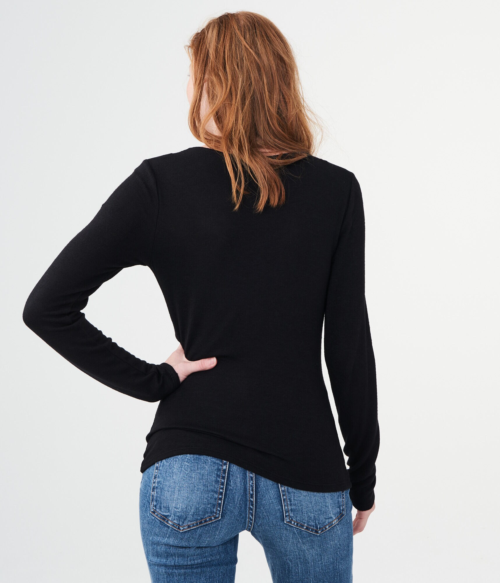 Long Sleeve Heathered Twist-Front V-Neck Top