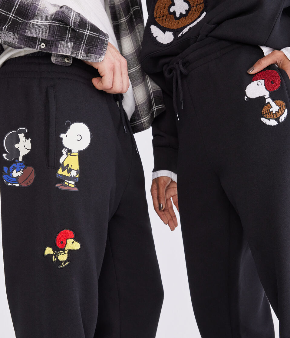 Peanuts® | Aéropostale Snoopy Football Jogger Sweatpants