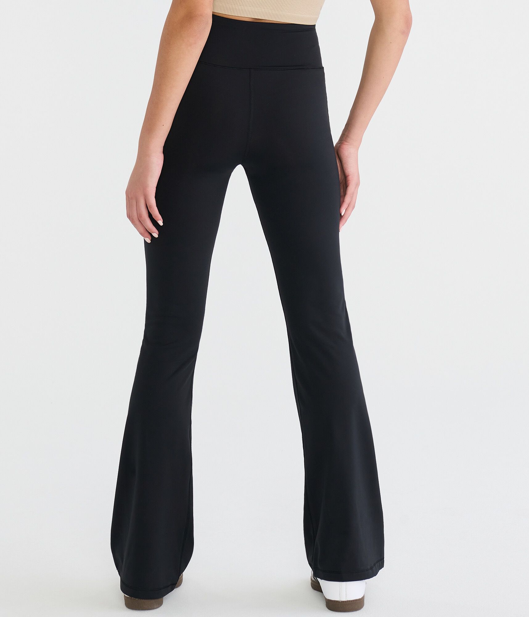 Air Soft High-Rise Cinch Flare Leggings