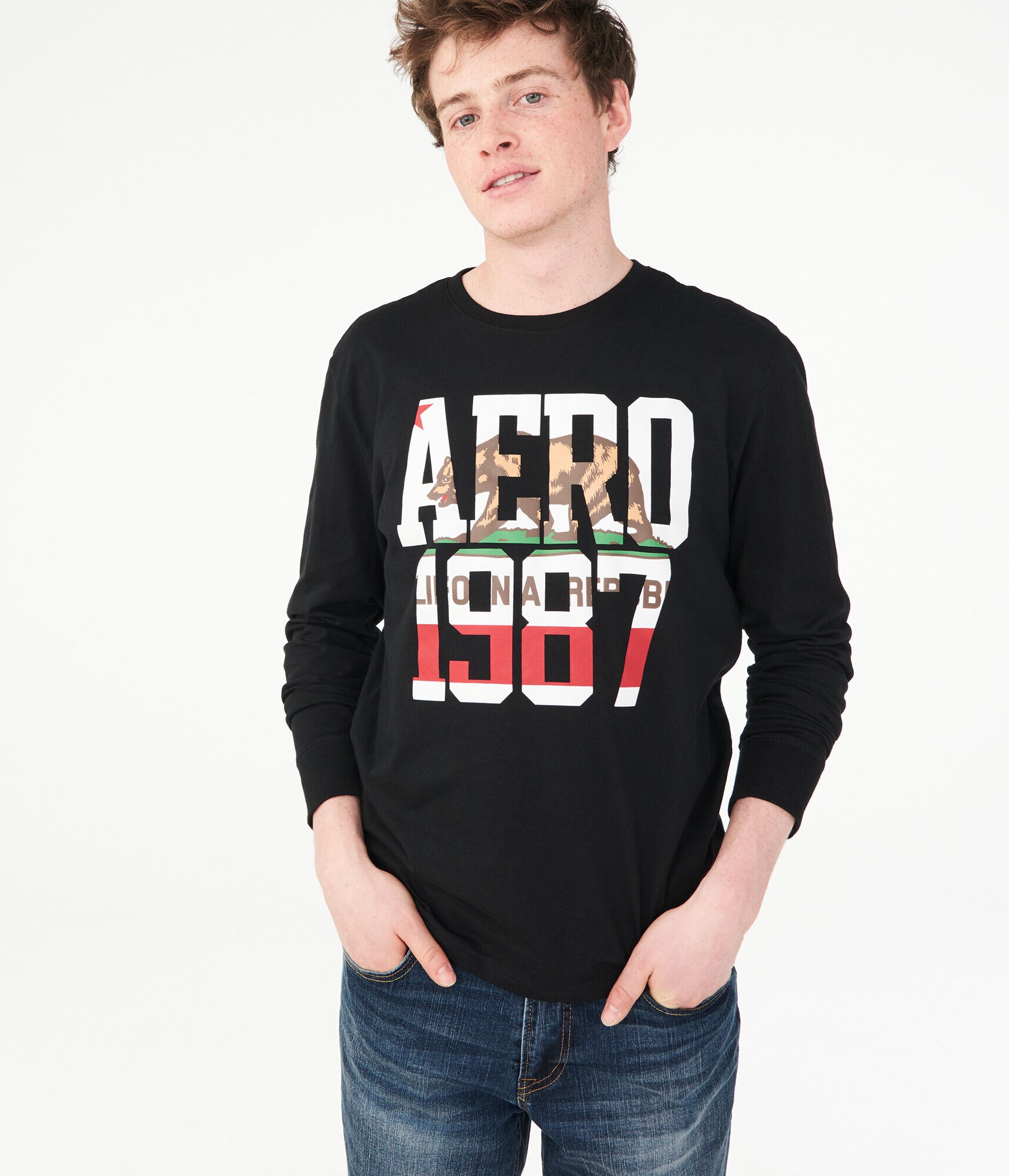 Long Sleeve Aero 1987 Bear Graphic Tee***