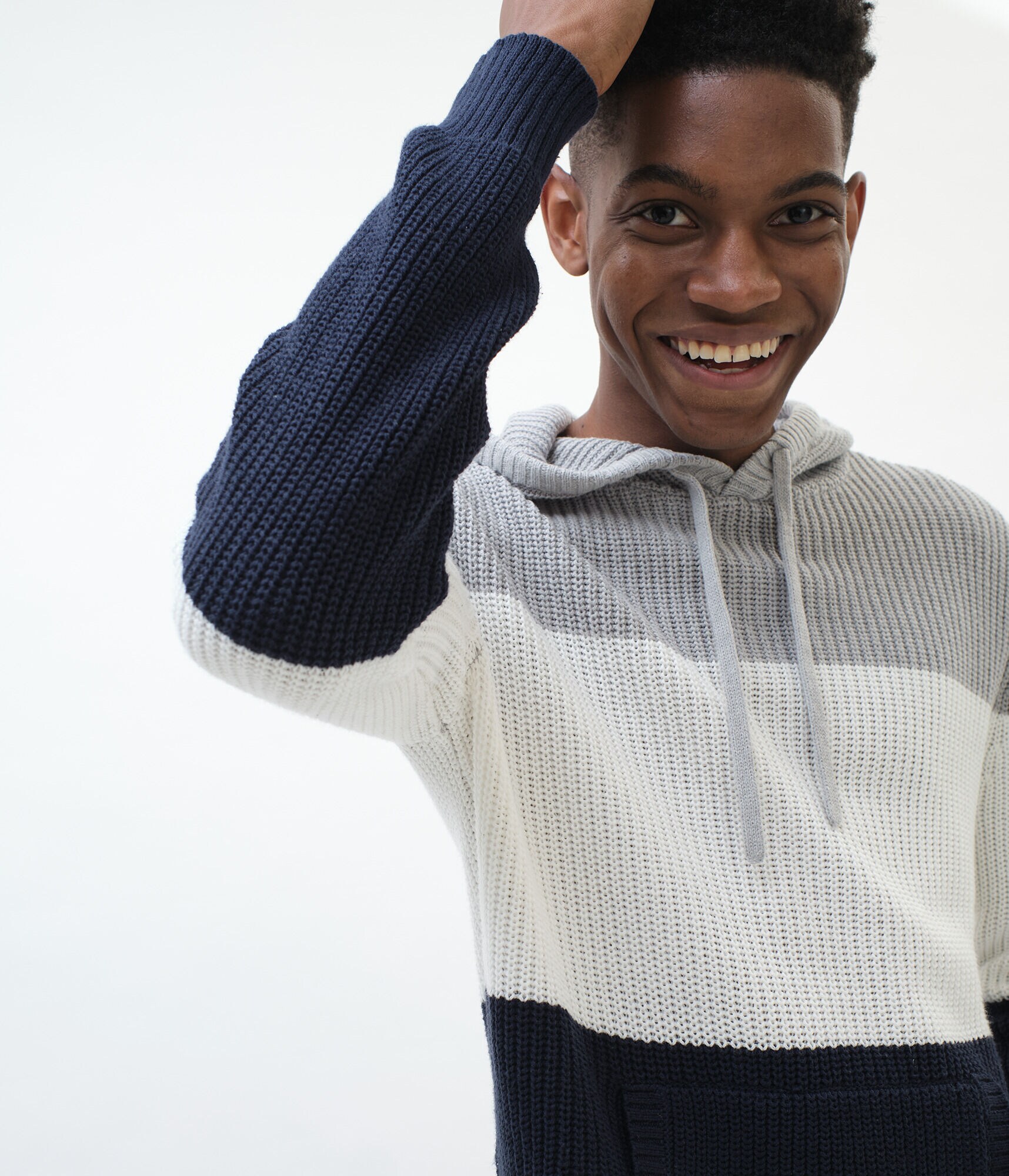 Colorblocked Hooded Sweater***