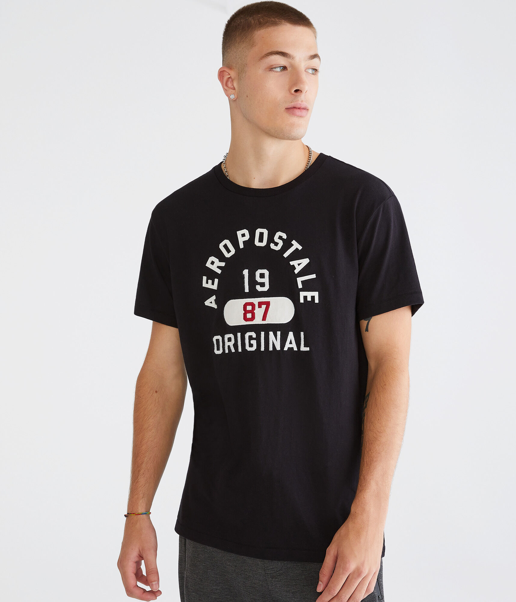 Aeropostale Original Arch Appliqu&eacute; Graphic Tee