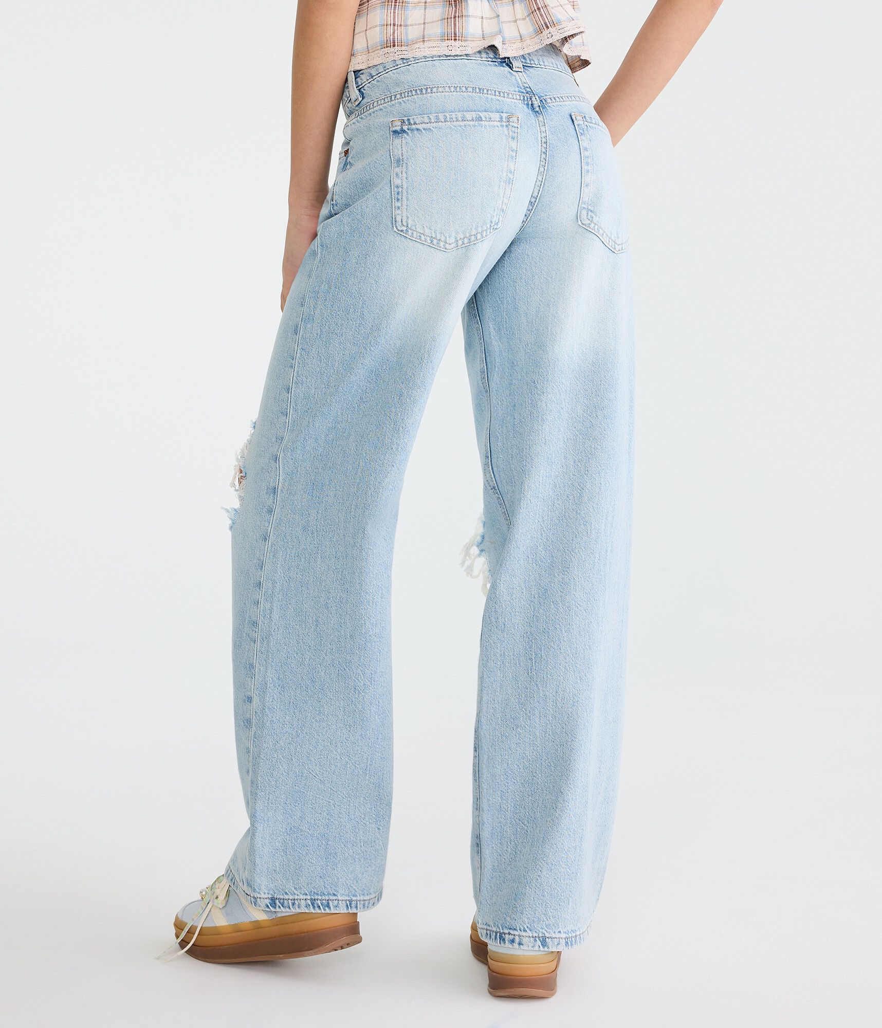 Low-Rise Baggy Wide Leg Jean