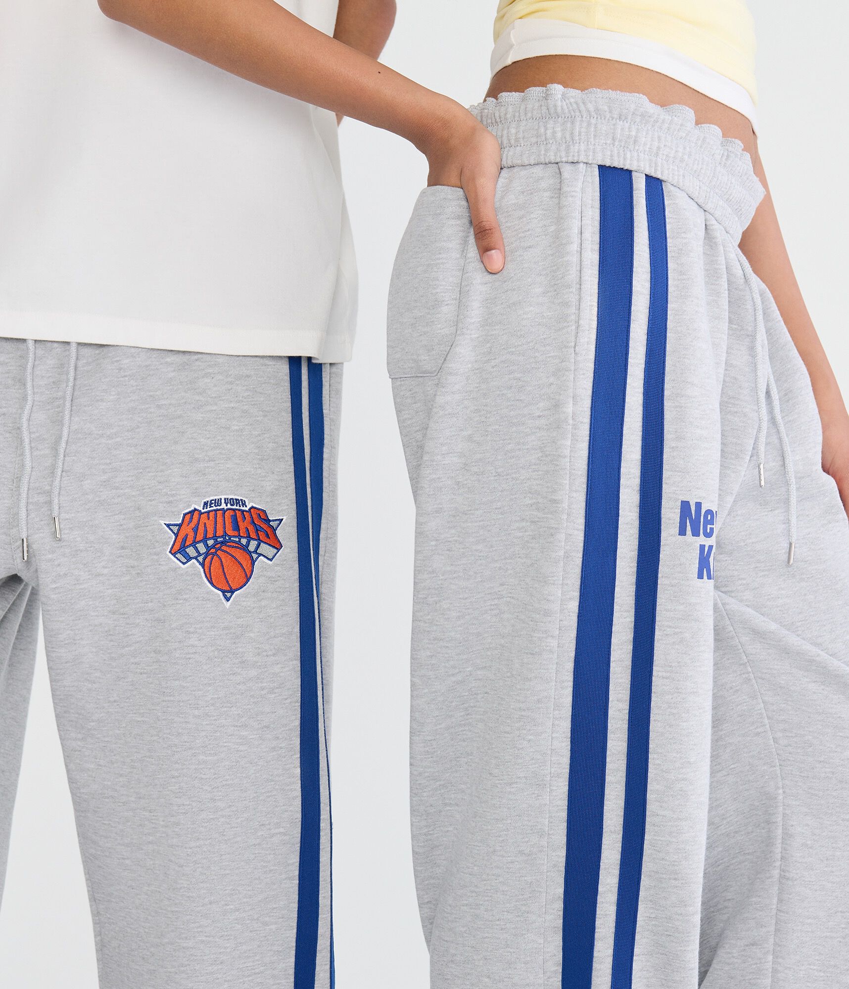 New York Knicks Fleece Track Pants