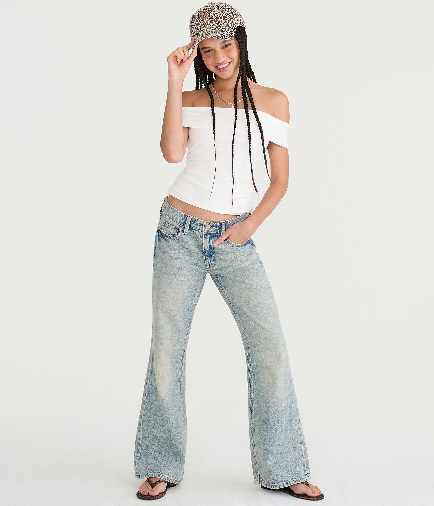 Low-Rise Baggy Flare Jean