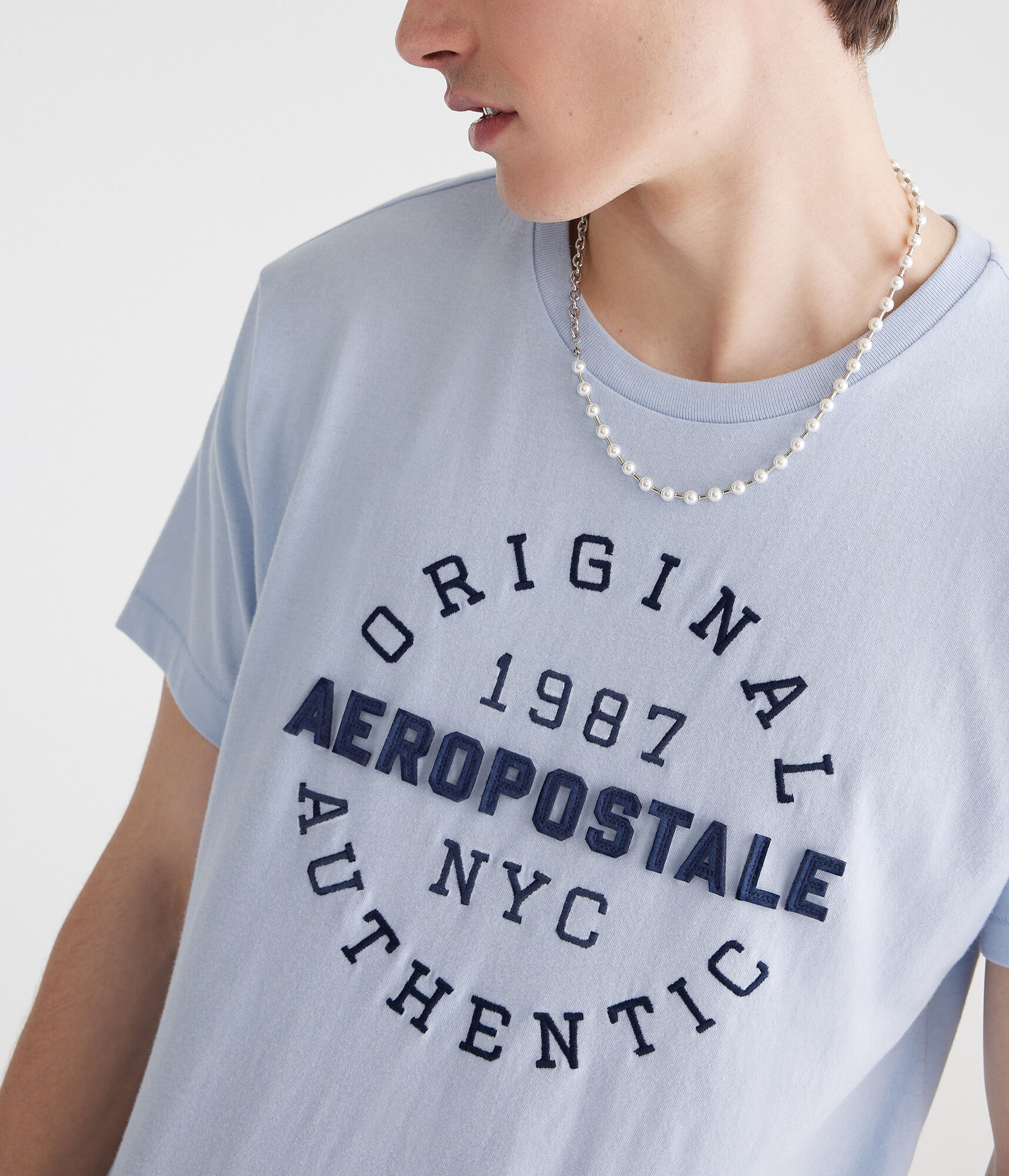 Aeropostale 1987 Circle Appliqu&eacute; Graphic Tee