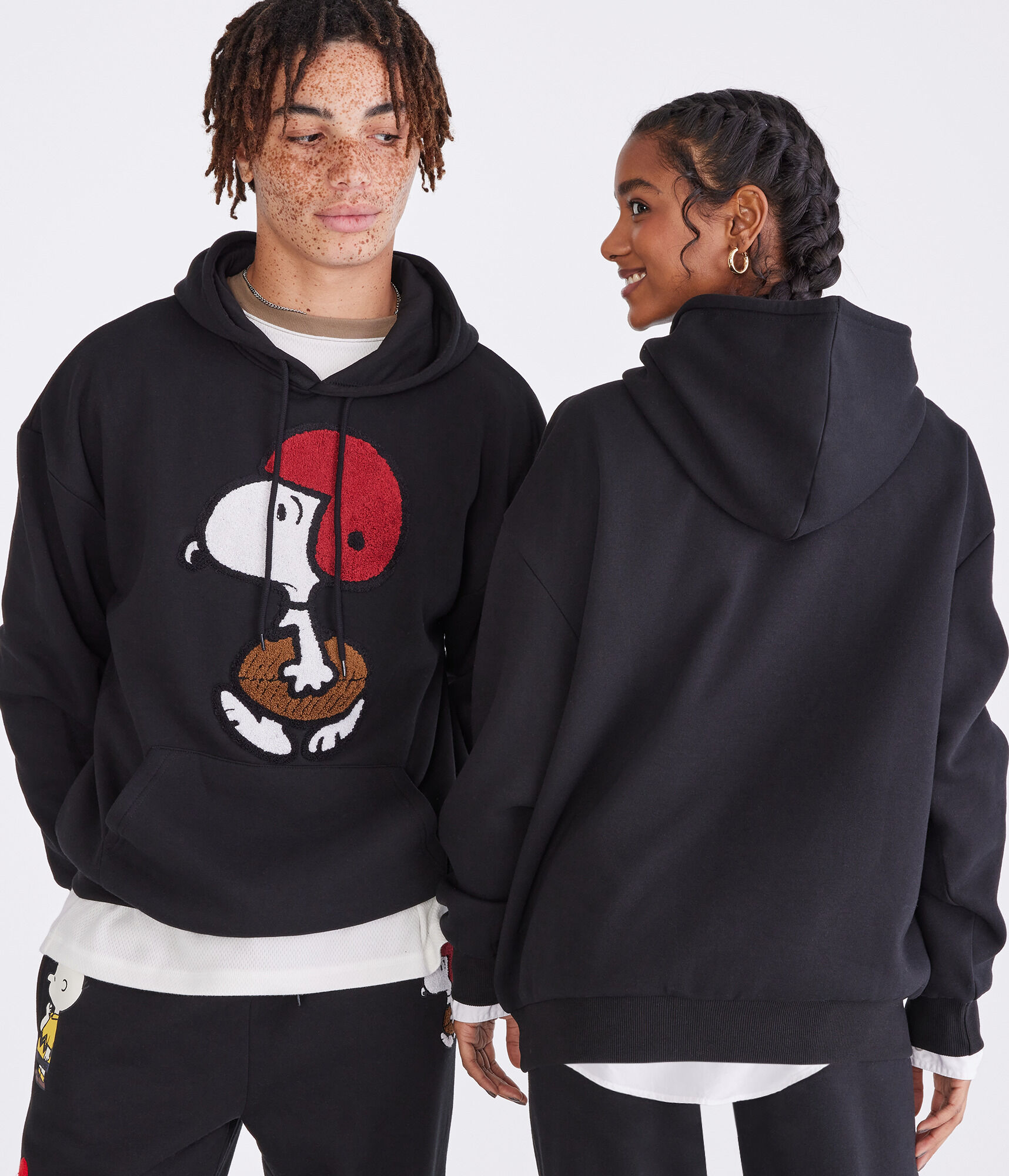 Peanuts&reg; | A&eacute;ropostale Snoopy Football Pullover Hoodie