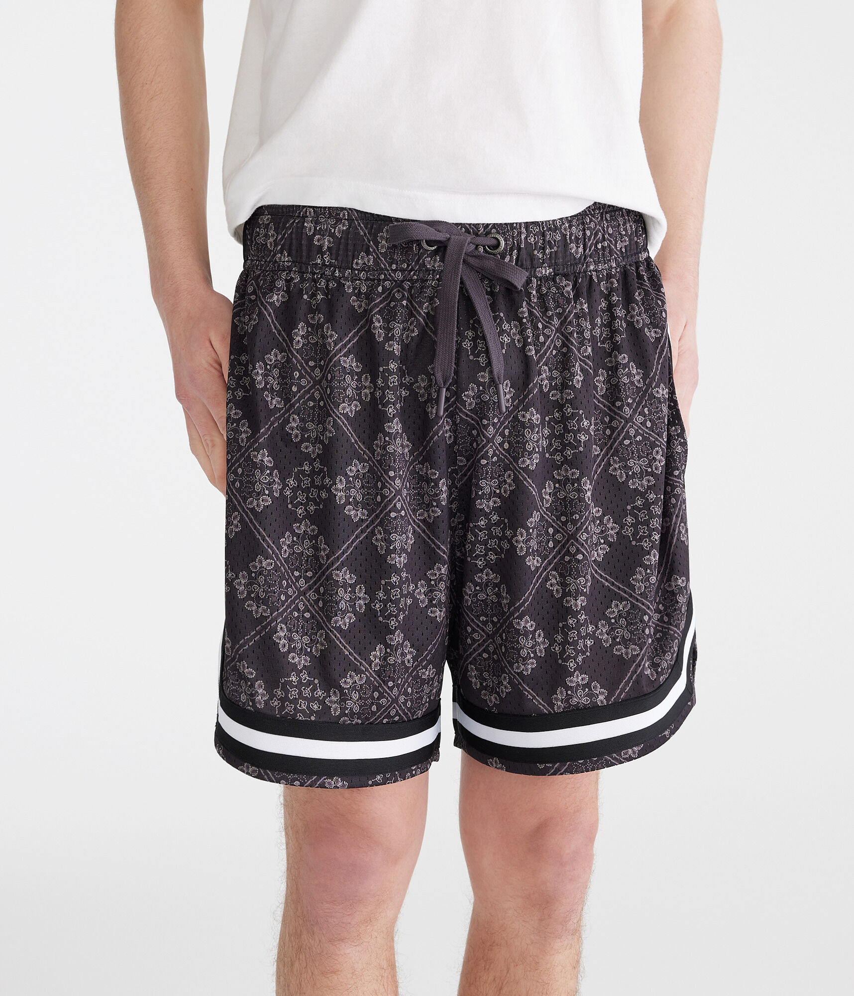 Floral Diamond Print Mesh Shorts 6"