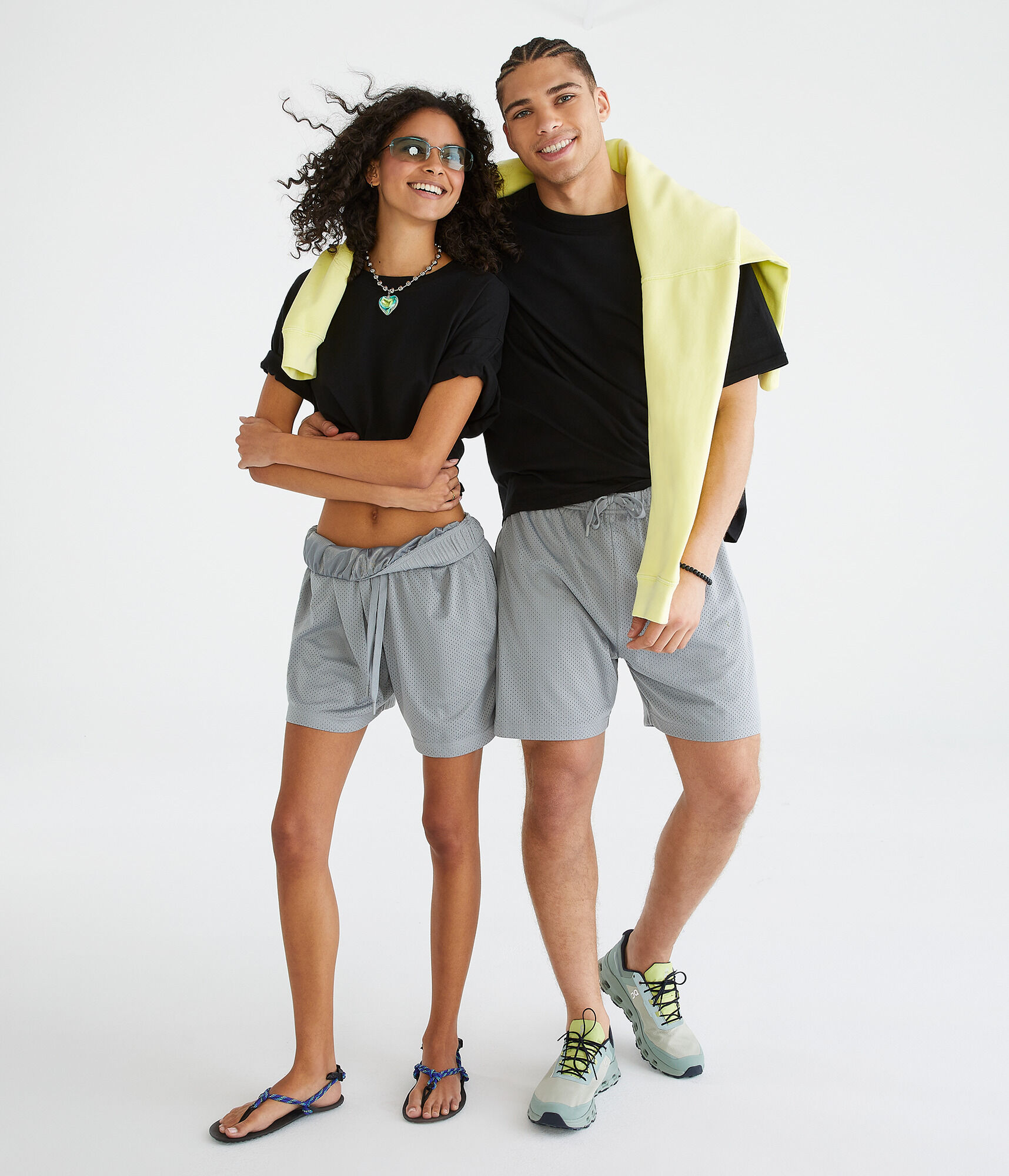 Essentials Solid Mesh Shorts 6"