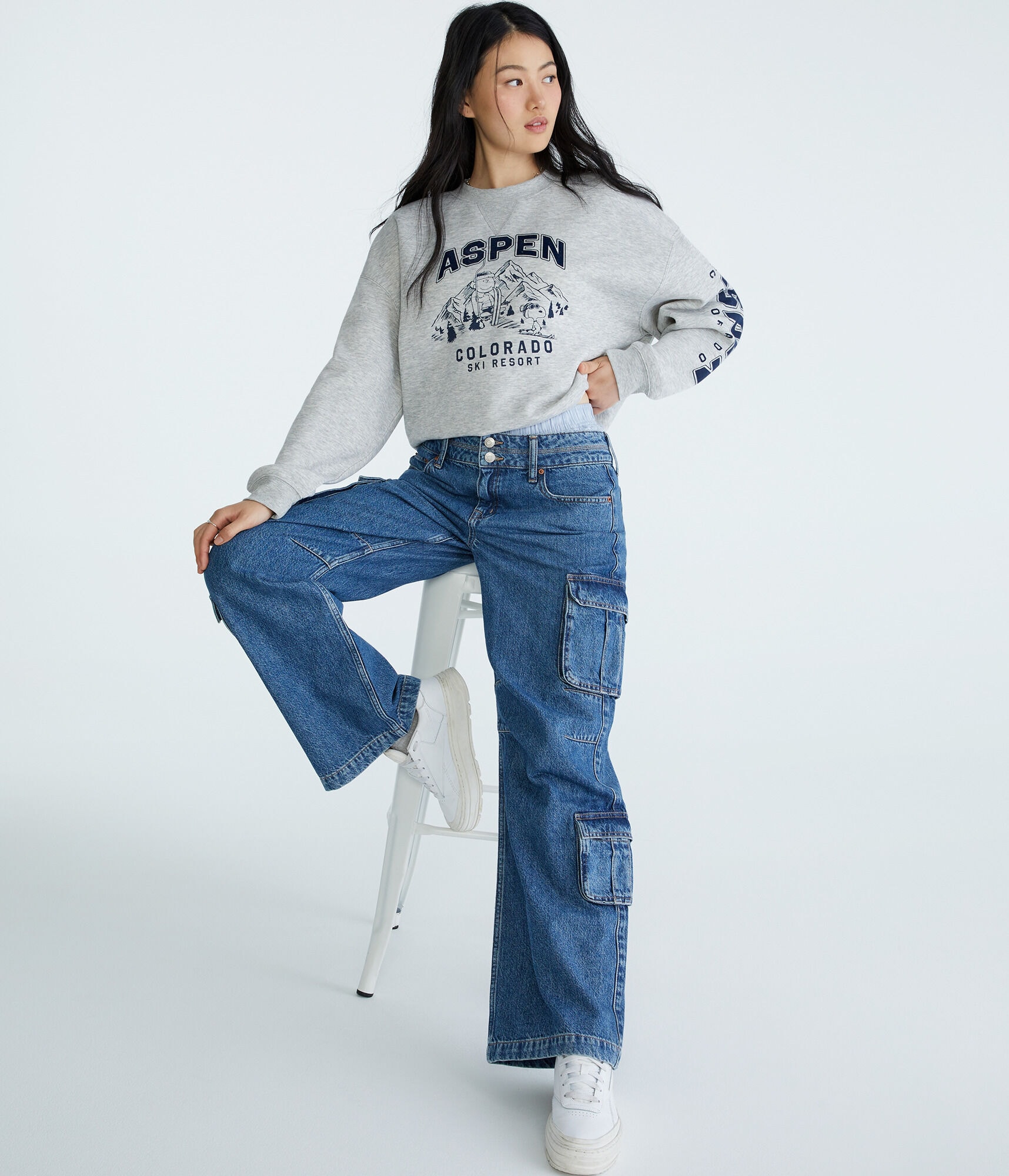 Peanuts® | Aéropostale Snoopy Aspen Cropped Crew Sweatshirt