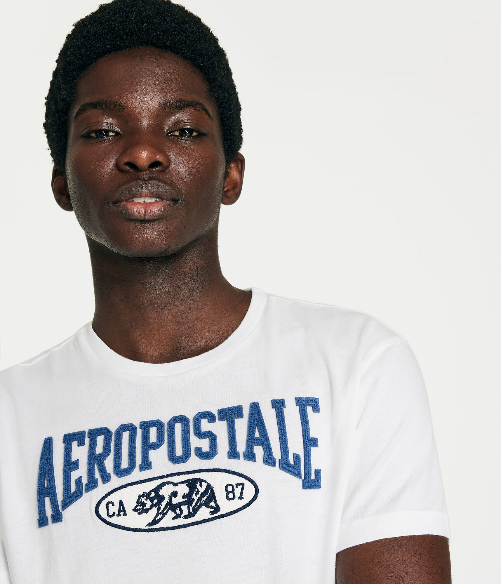 Aeropostale Bear Appliqu&eacute; Graphic Tee