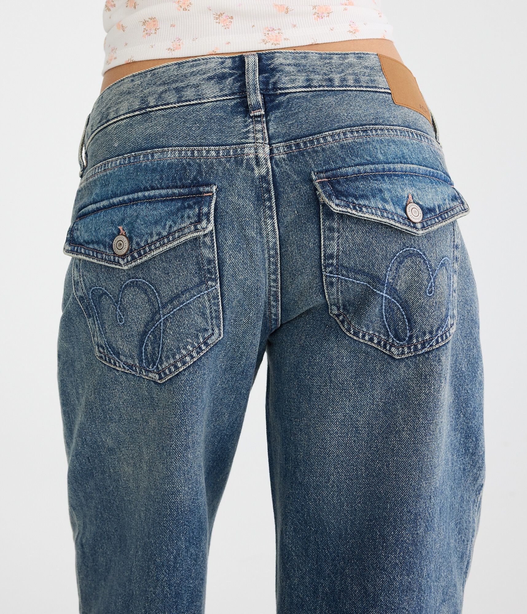Low-Rise Baggy Wide Leg Heart Stitch Jean