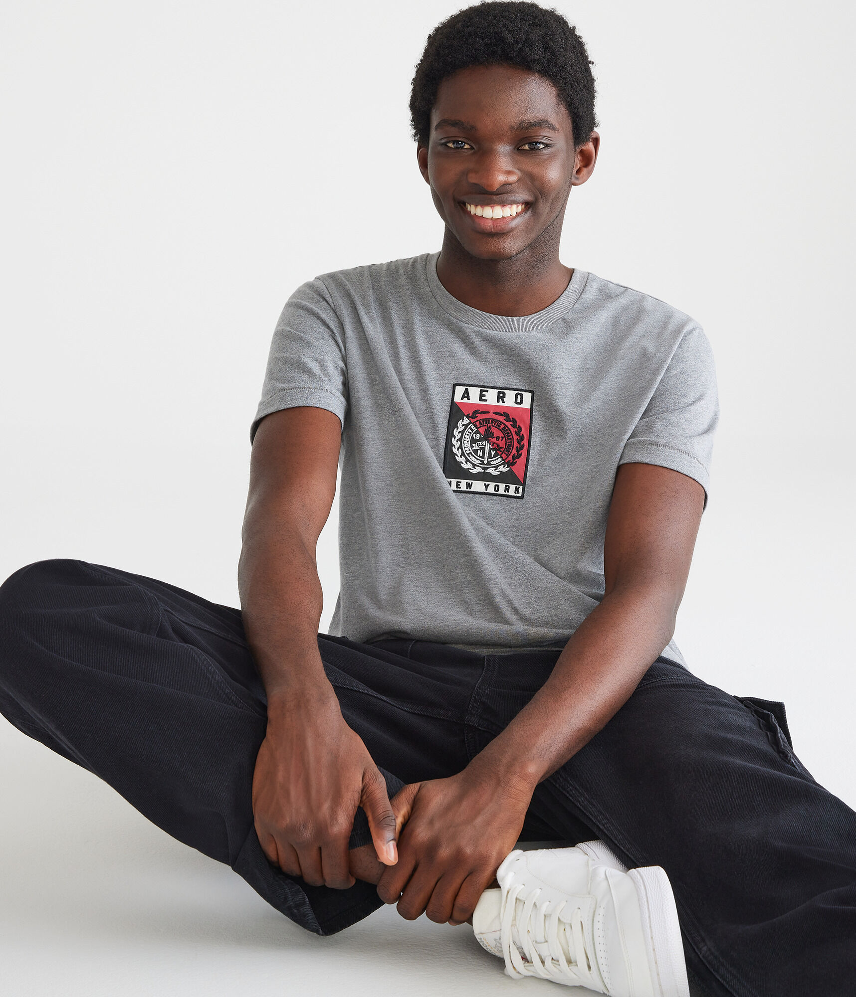 Aero Athletic Crest Appliqu&eacute; Graphic Tee