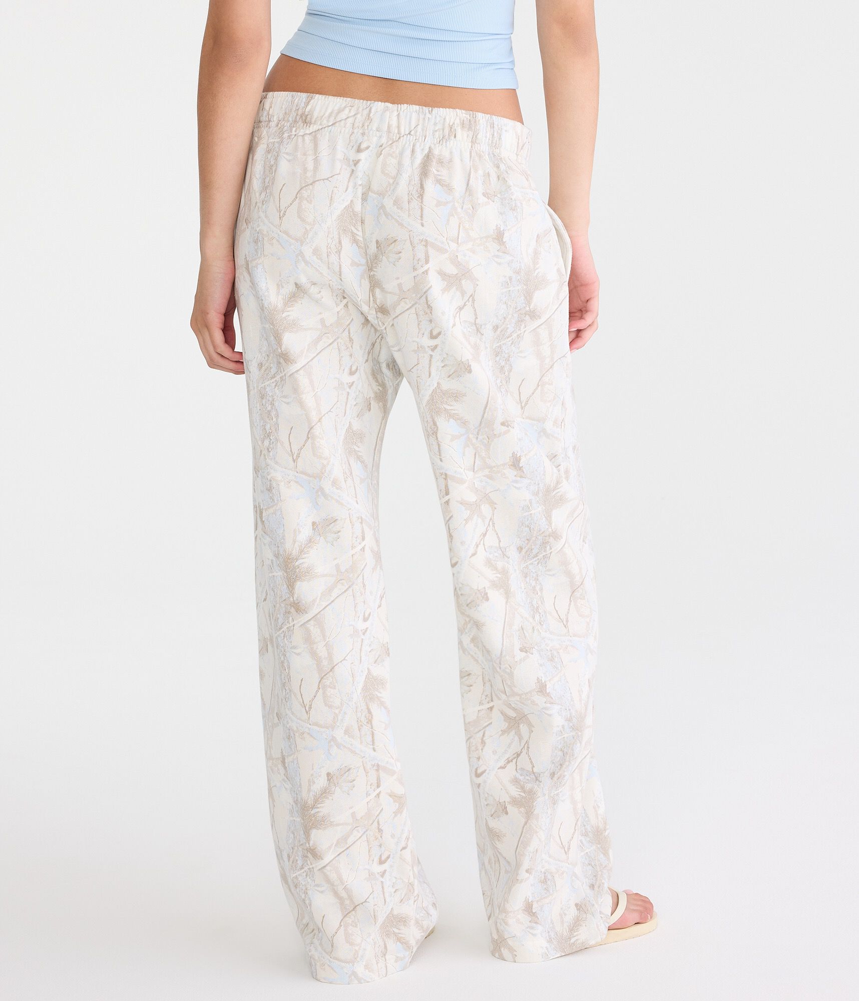 Cloud Soft Forest Camo Mid-Rise Straight Leg Sweatpants