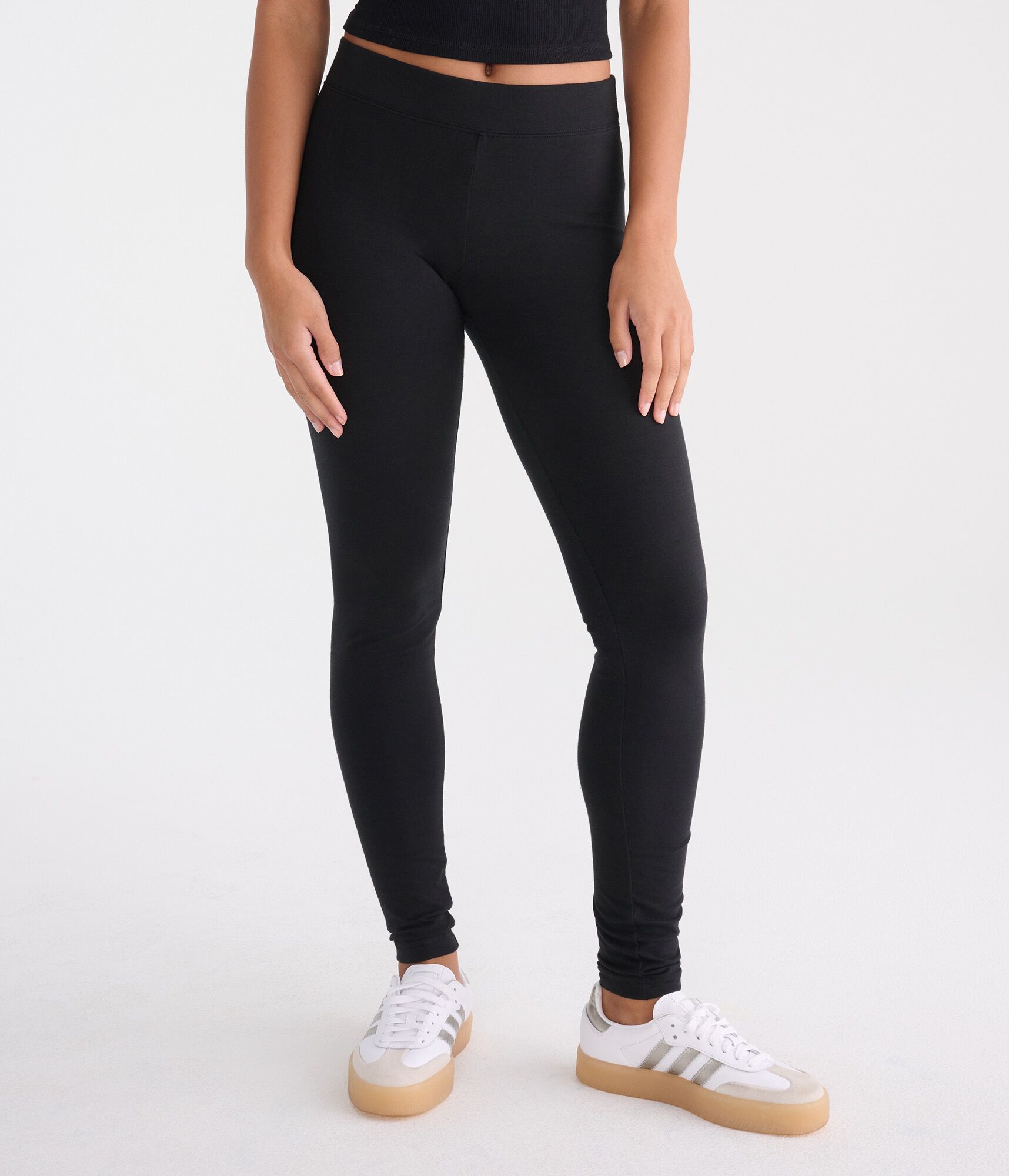 Mid-Rise Perfect Leggings