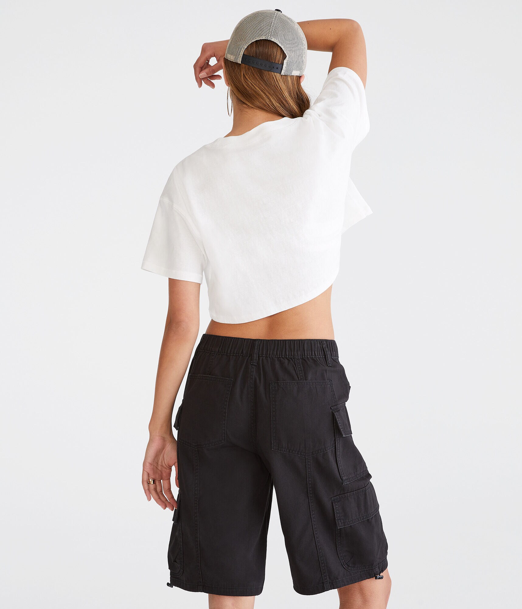 AERO | GLOBAL CITIZEN&reg; Butterflies Cropped Tee