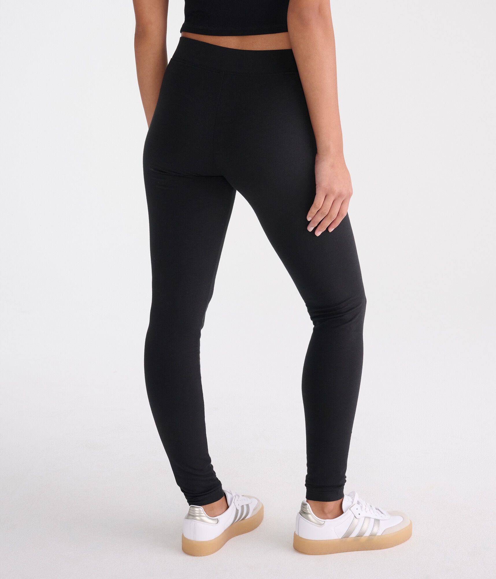 Mid-Rise Perfect Leggings