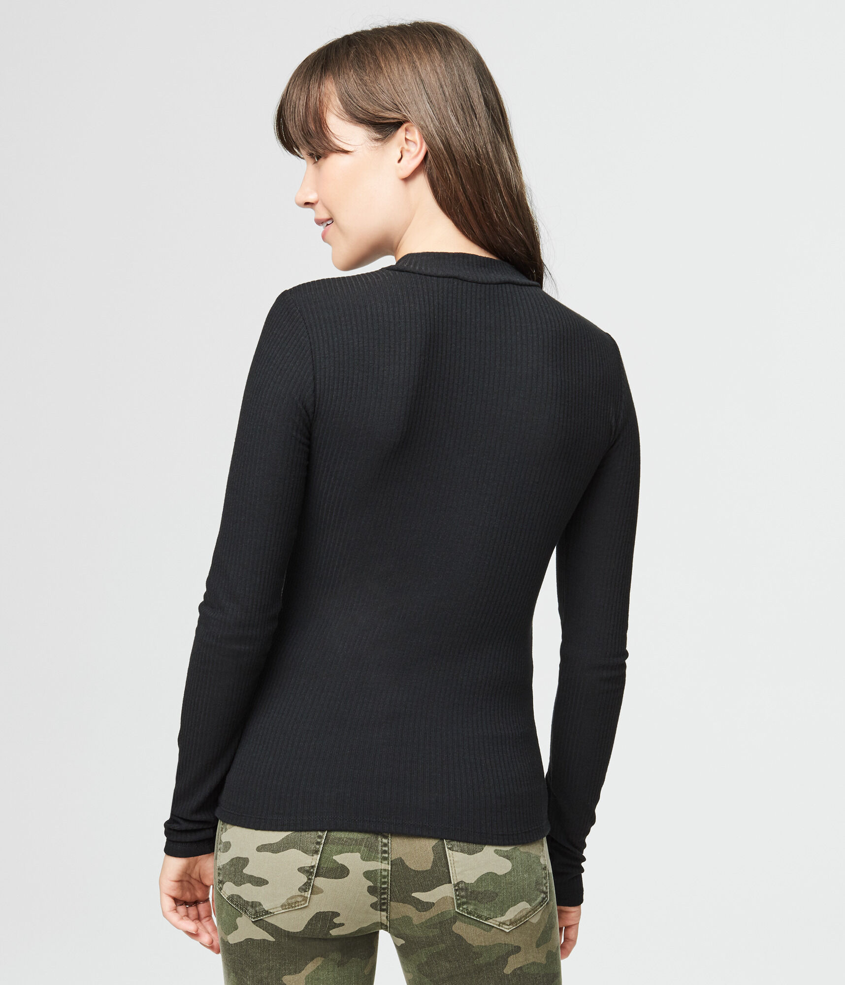 Long Sleeve Keyhole Mock-Neck Top