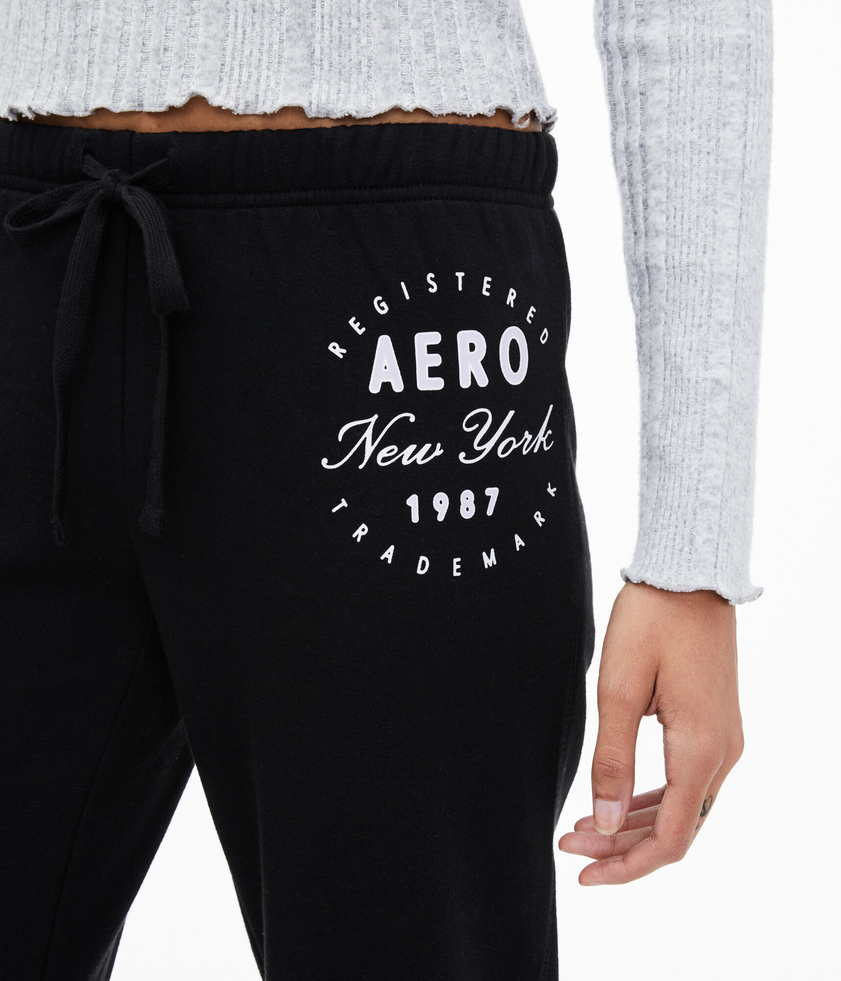Aero New York Circle Cinch Sweatpants