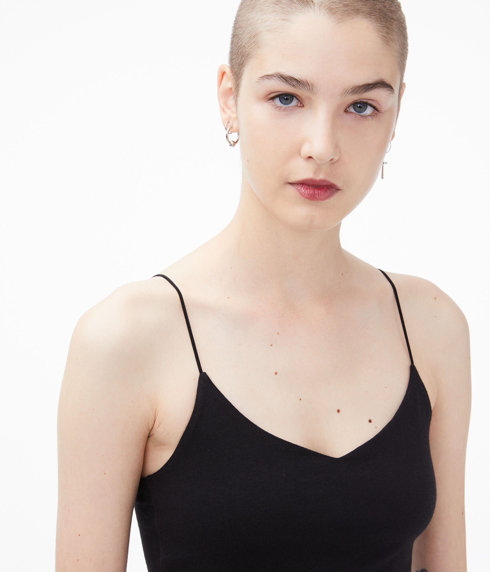 Cropped V-Neck Cami***