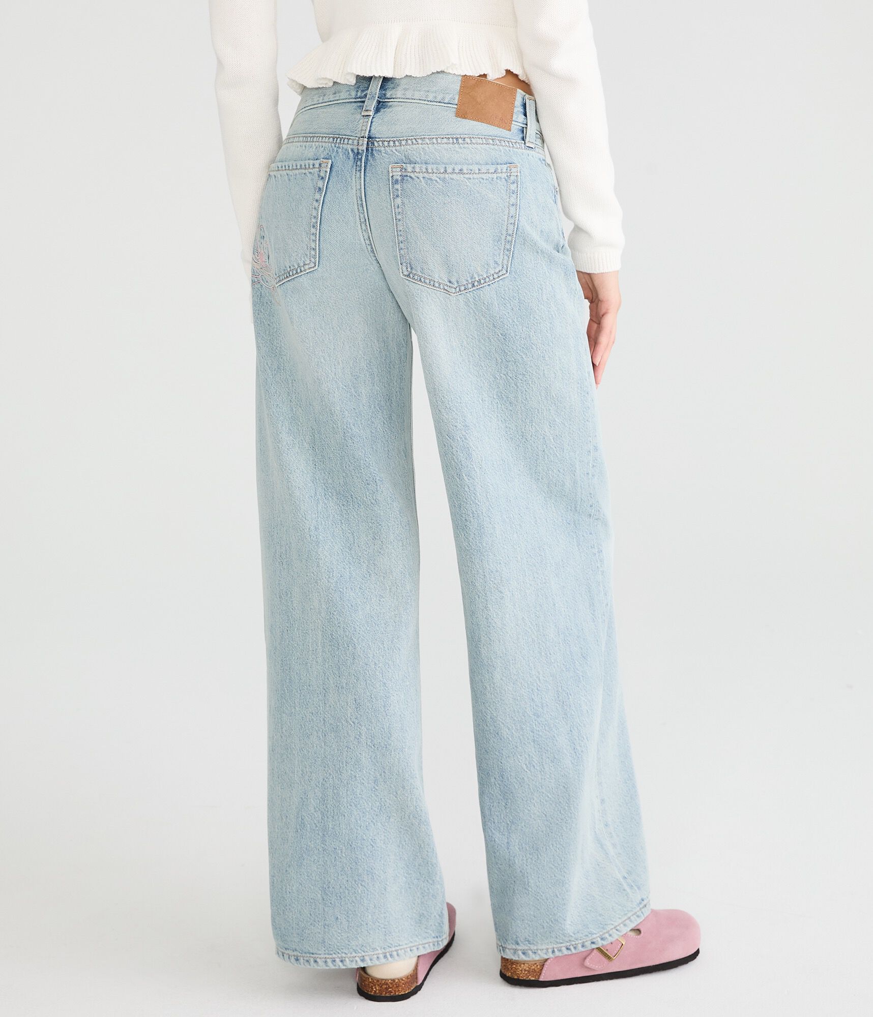 Super Low-Rise Ultra Wide Leg Embroidered Flower Jean