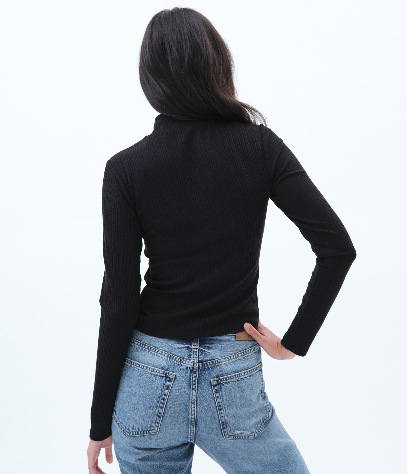 Long Sleeve Ribbed Mock-Neck Tee