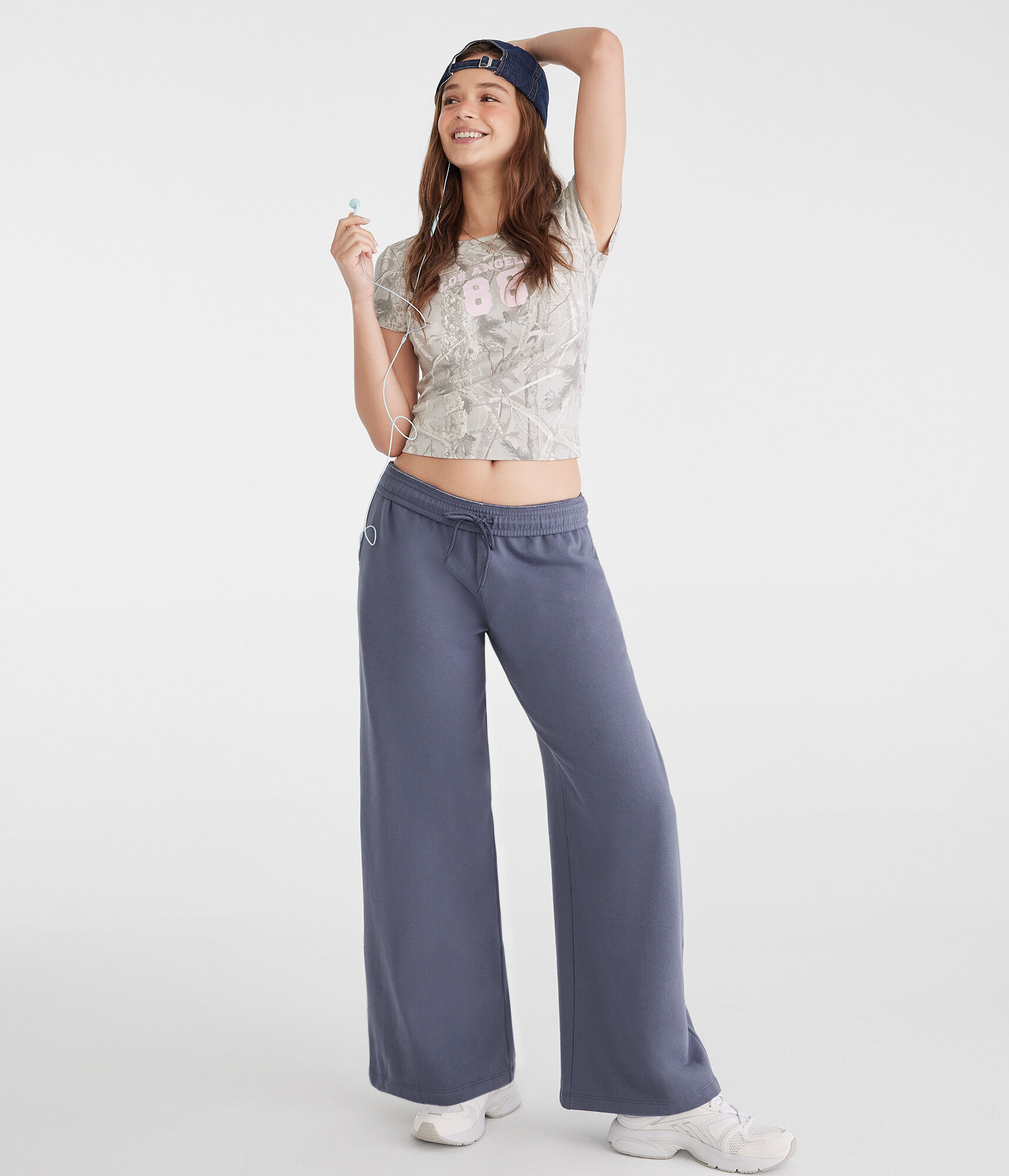 Mid-Rise Wide Leg Sweatpants