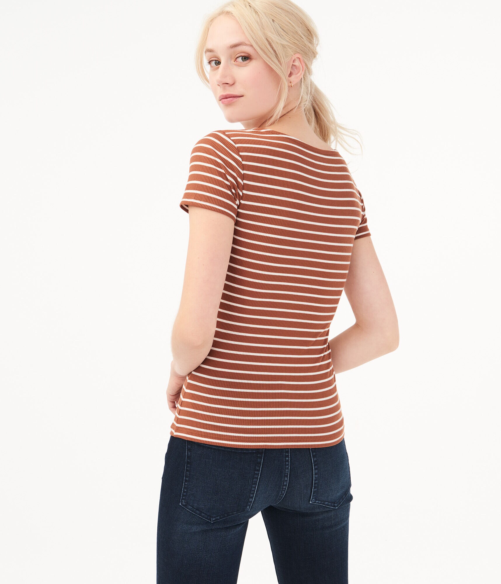 zip up tee