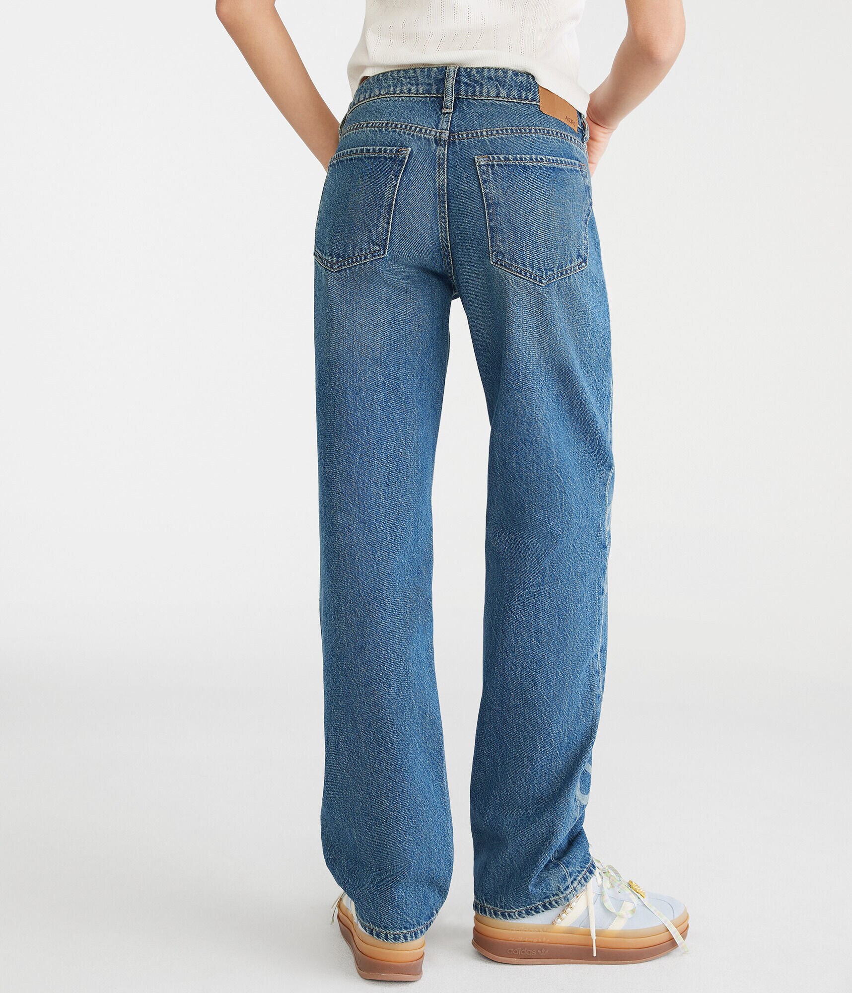 Low-Rise Baggy Bows Jean