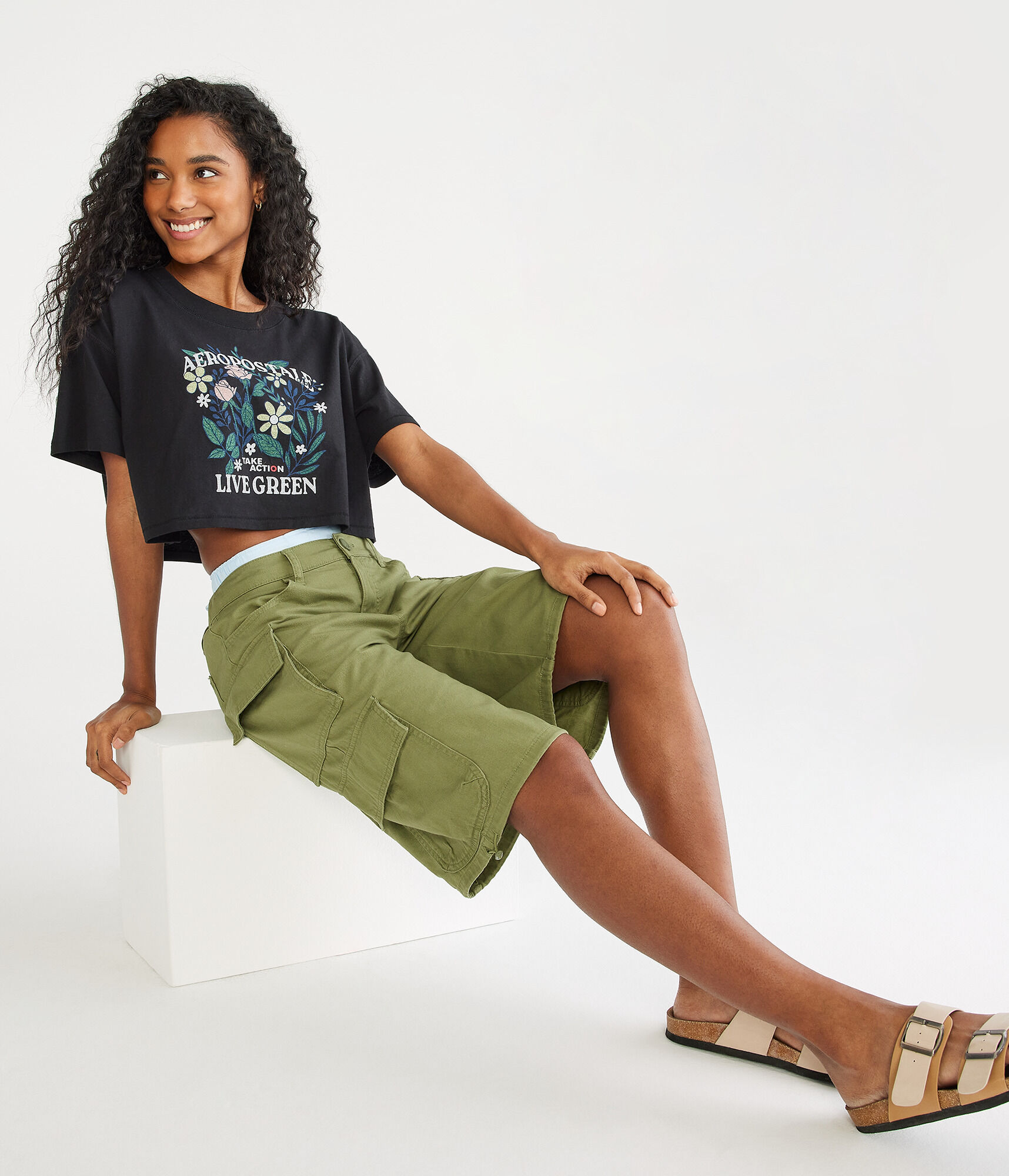 AERO | GLOBAL CITIZEN&reg; Live Green Cropped Tee