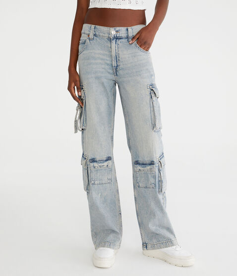 Low-Rise Wide Leg Cargo Jean