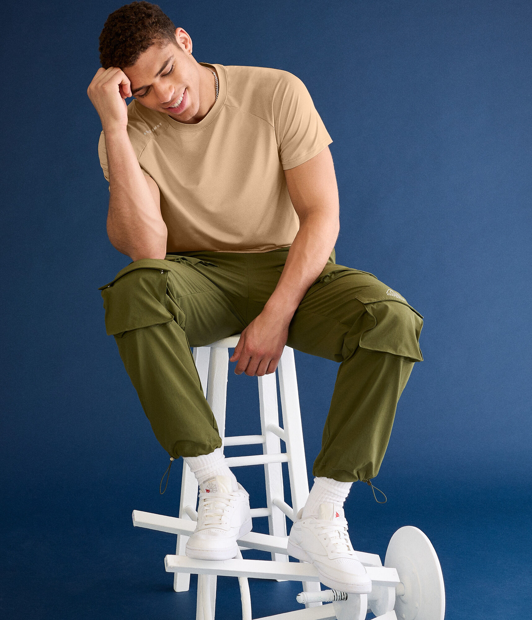 Aero MVMNT Raglan Crew Tee