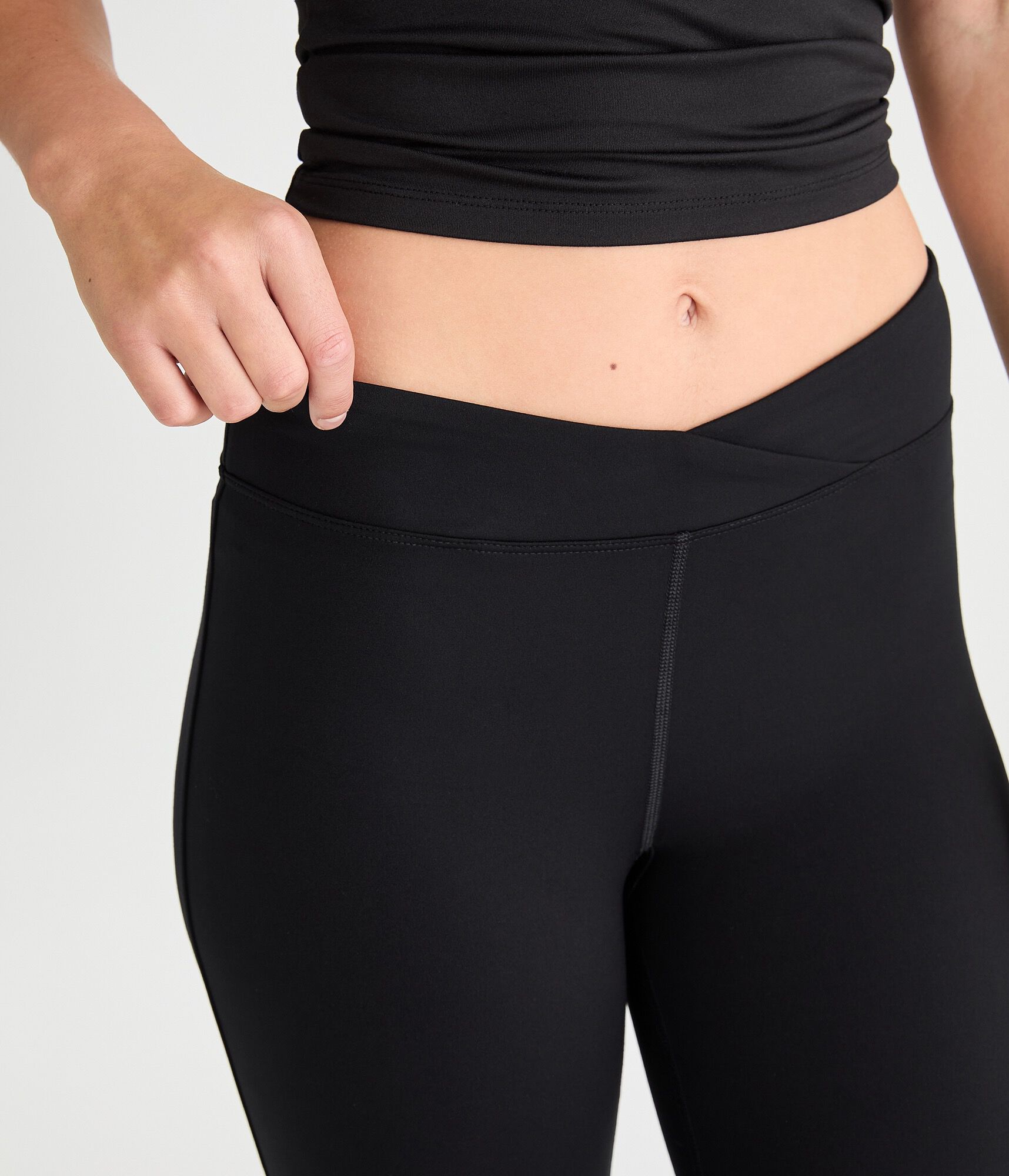 Buttery Soft Low-Rise Crossover Leggings