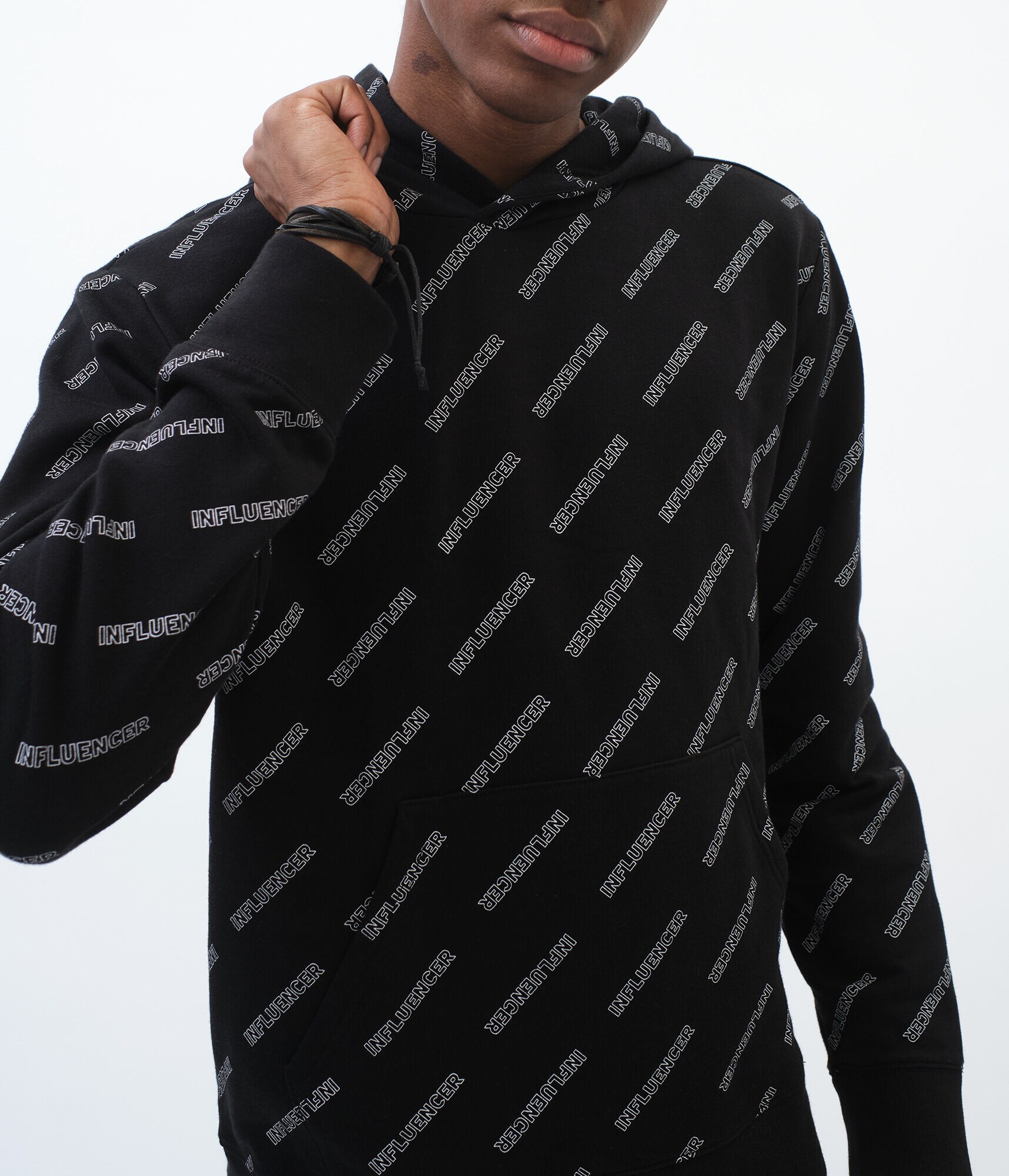 Influencer Pullover Hoodie