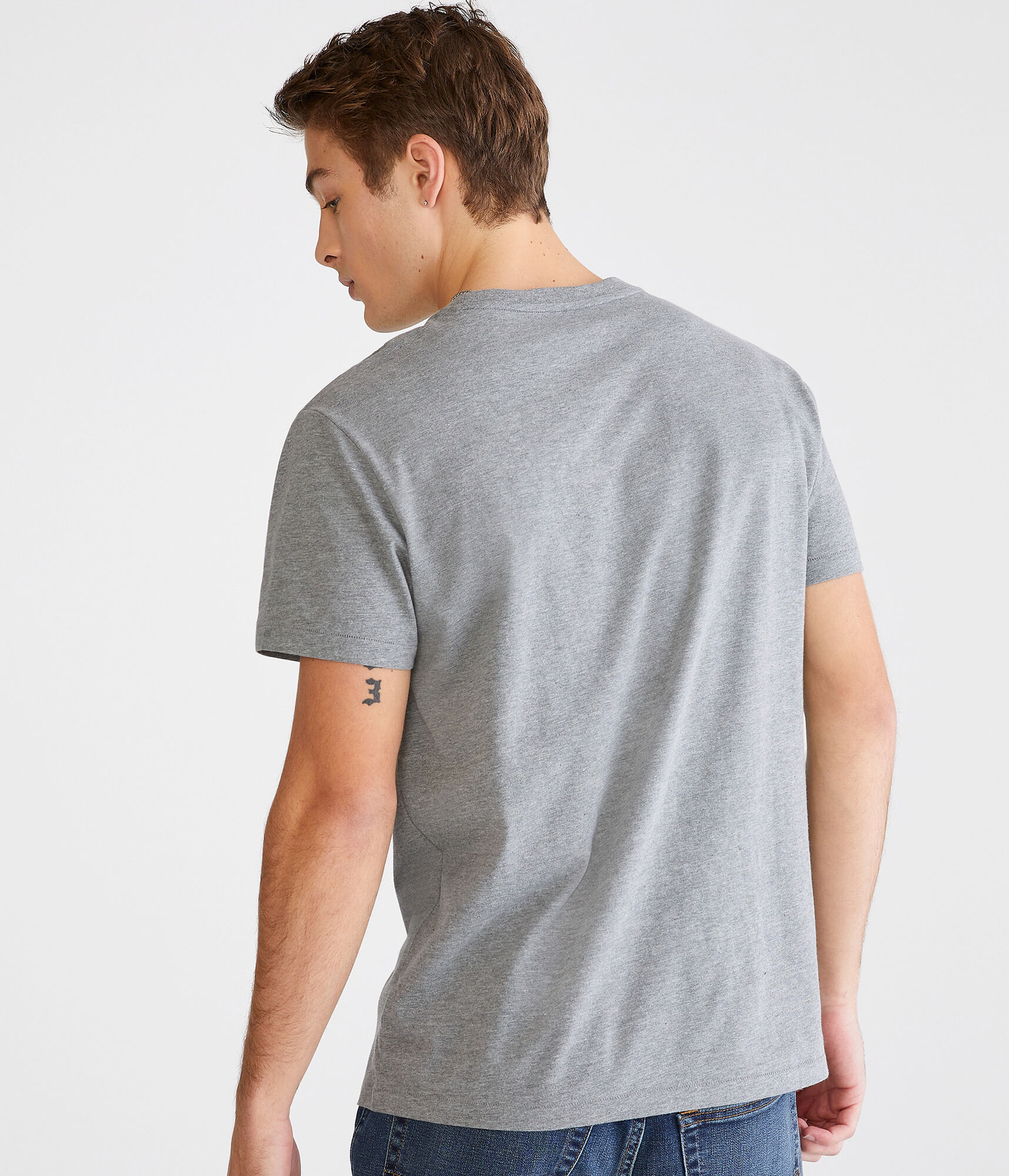 Aeropostale Circle Appliqu&eacute; Graphic Tee