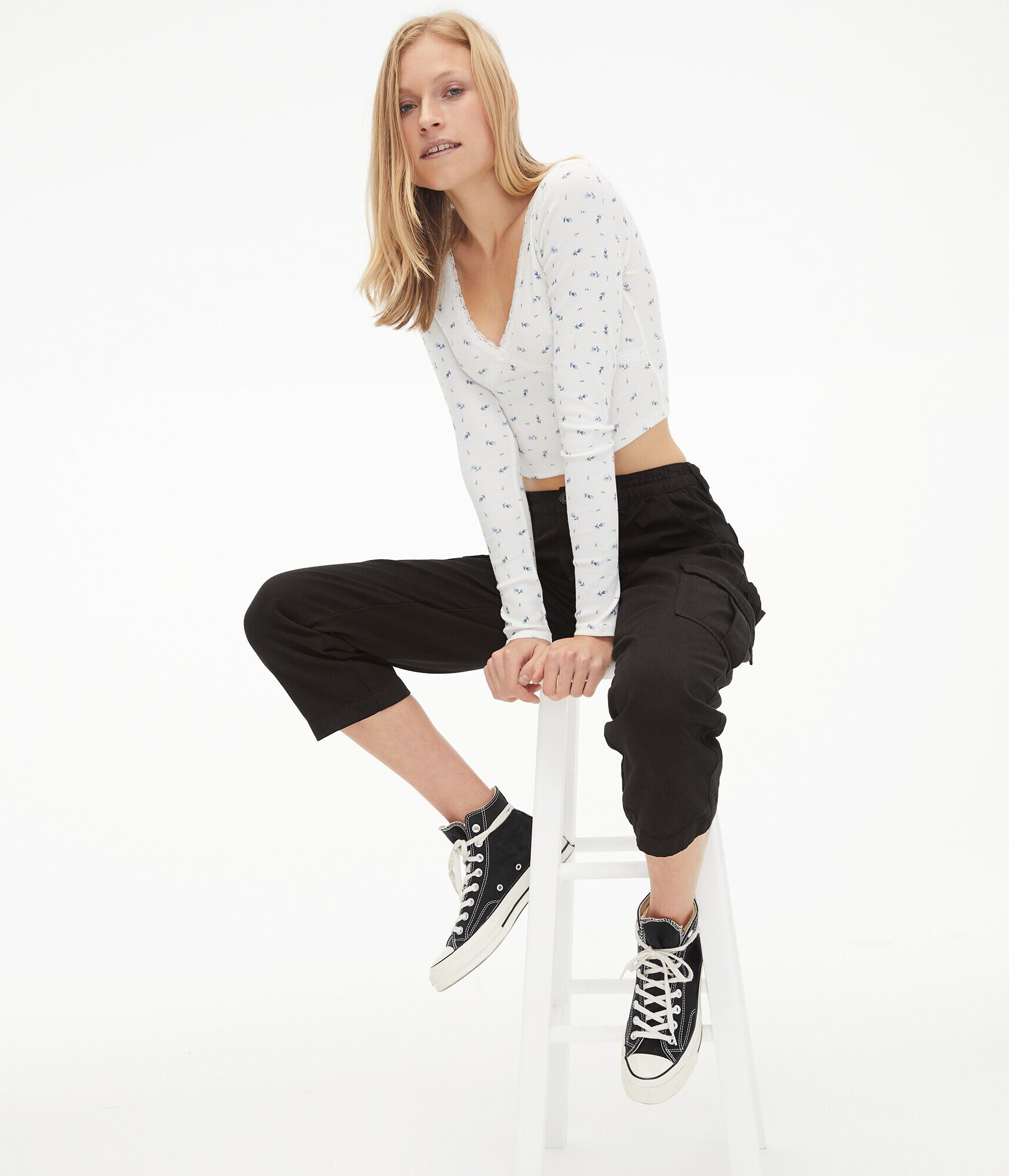 Long Sleeve Floral Crisscross Lace Crop Top