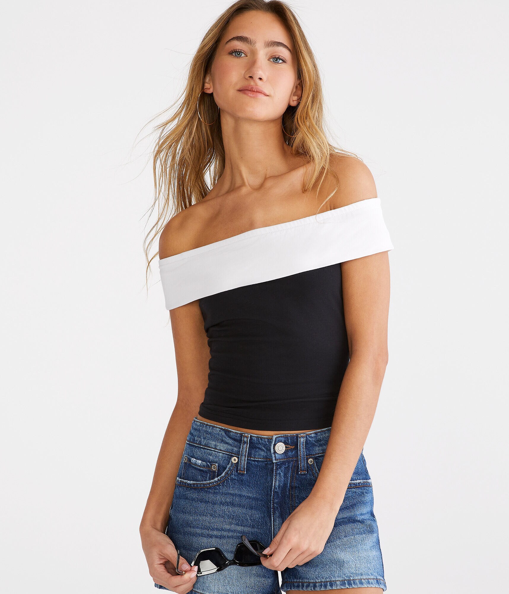 Contrast Off-The-Shoulder Top