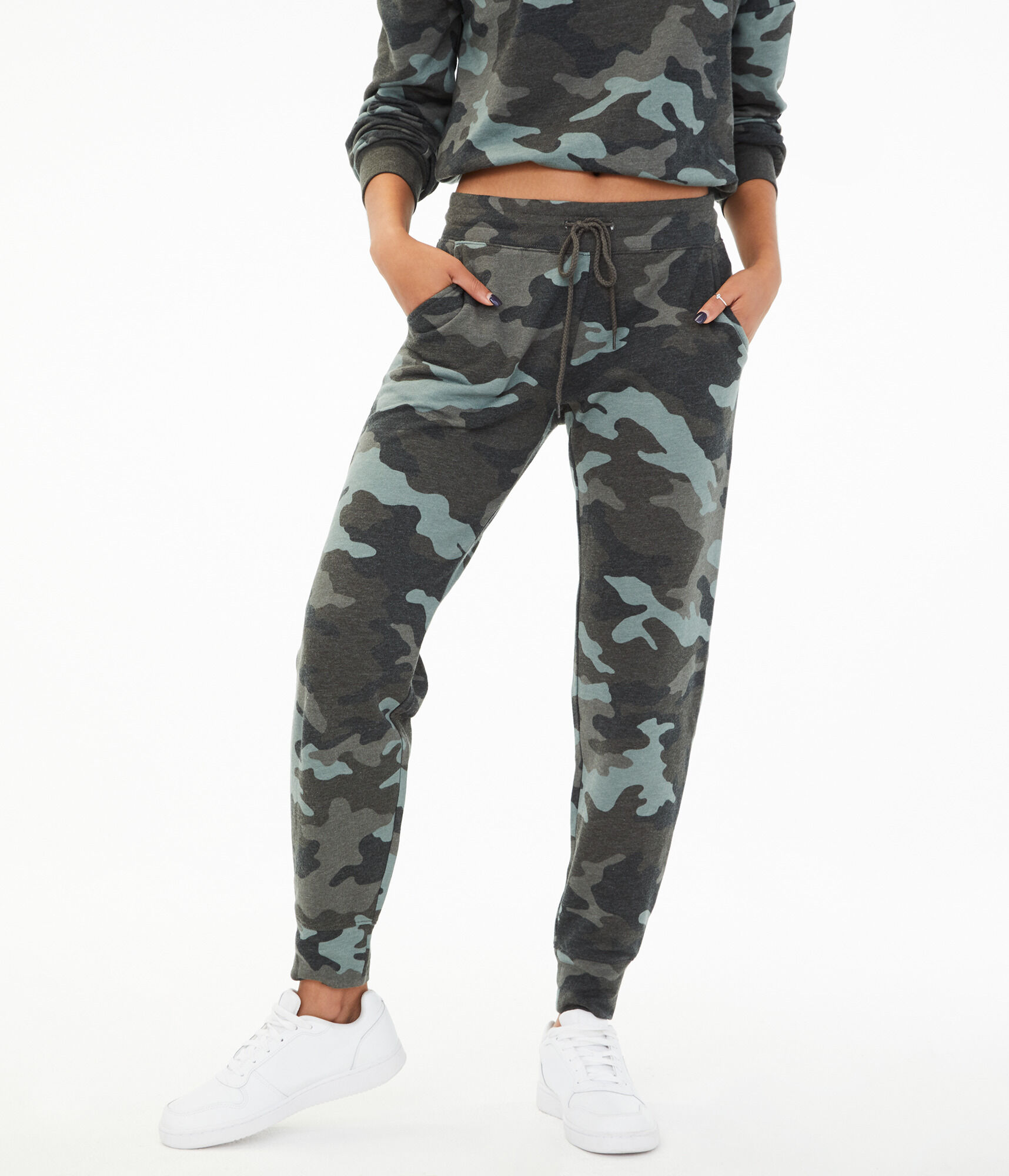 aeropostale camo joggers