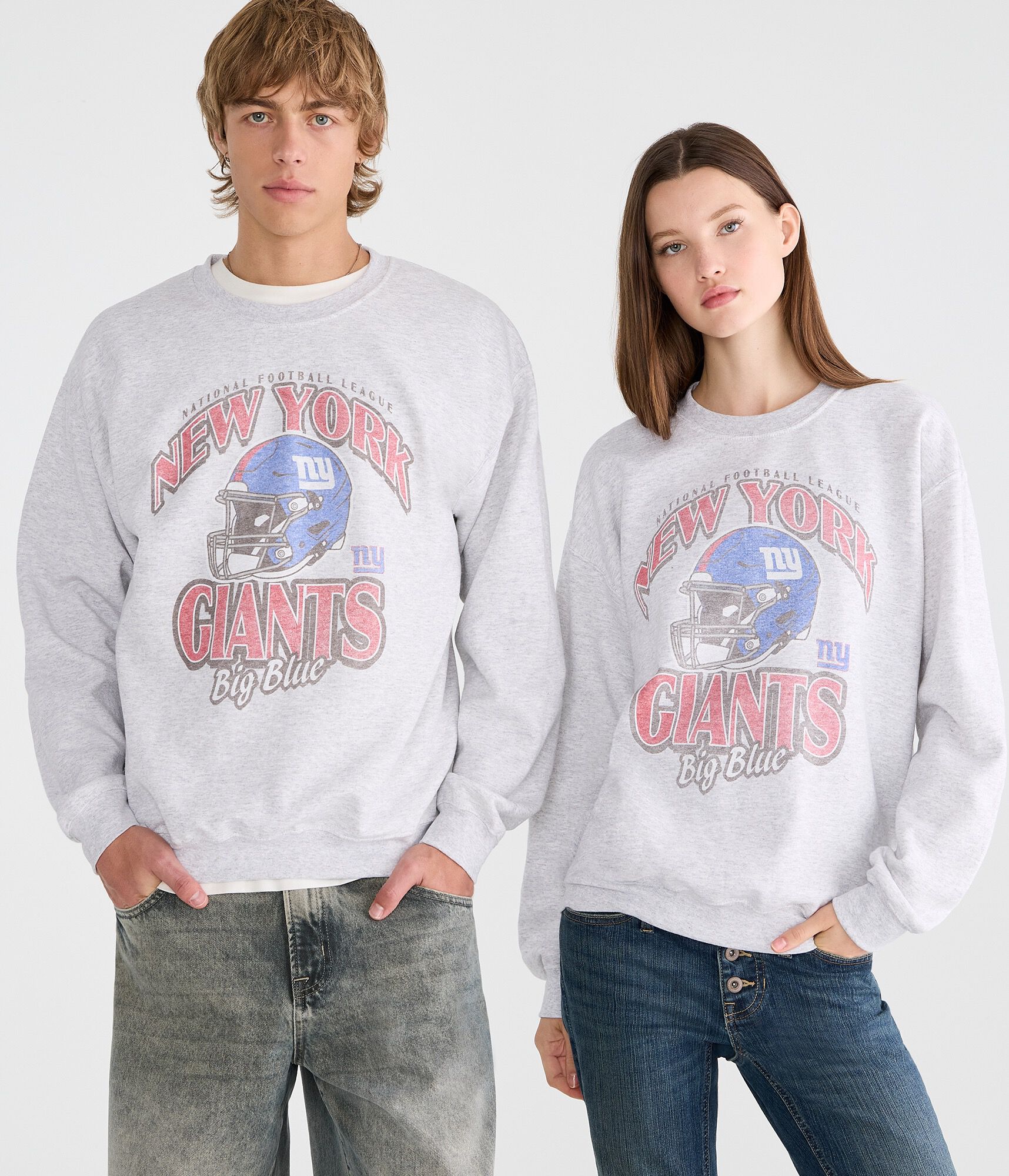 New York Giants Helmet Crew Sweatshirt