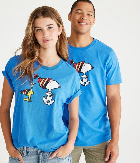 Peanuts® | Aéropostale Snoopy Skiing Graphic Tee Peanuts® | Aéropostale Snoopy Skiing Graphic Tee