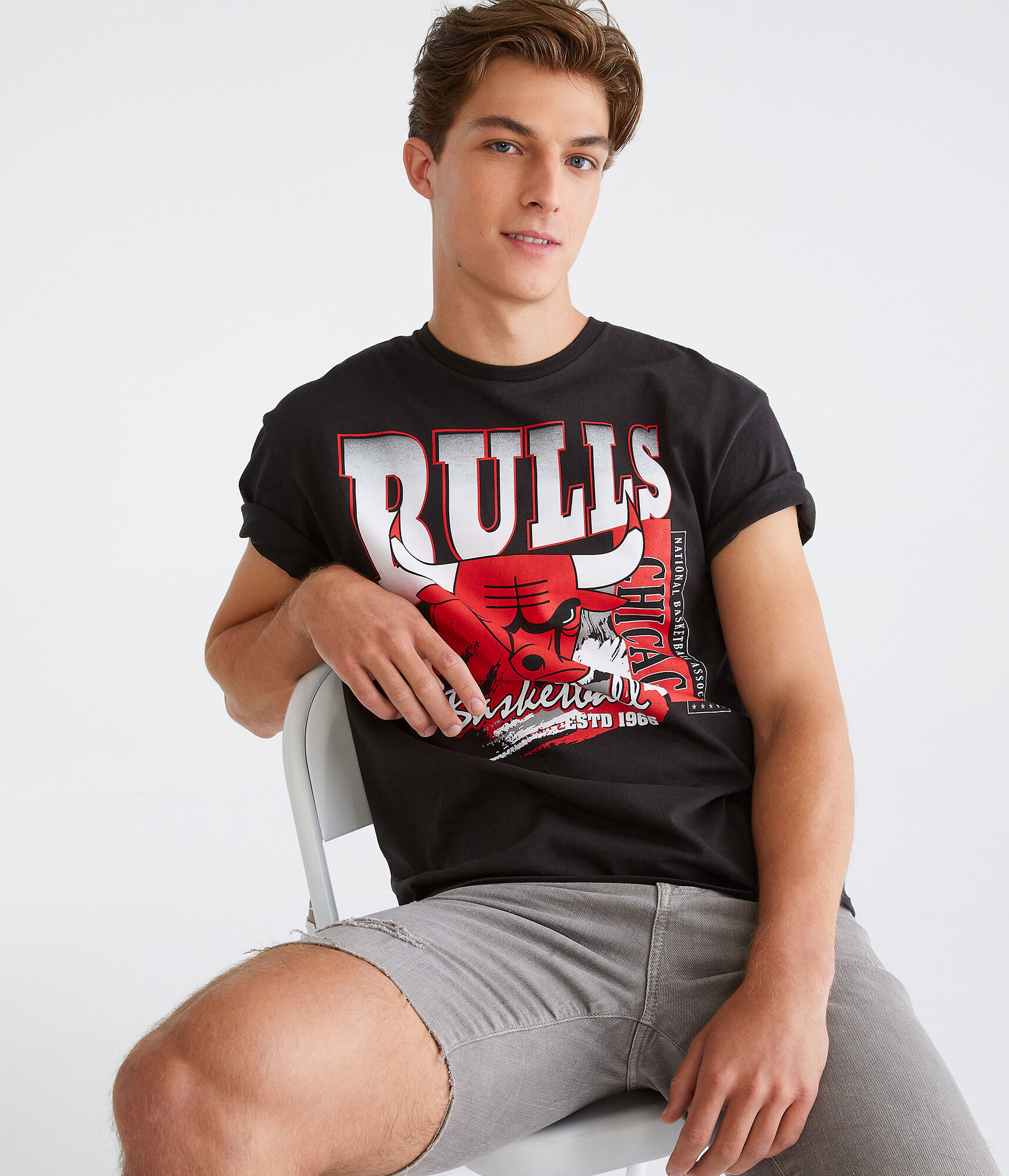 Chicago Bulls Basketball Graphic Tee