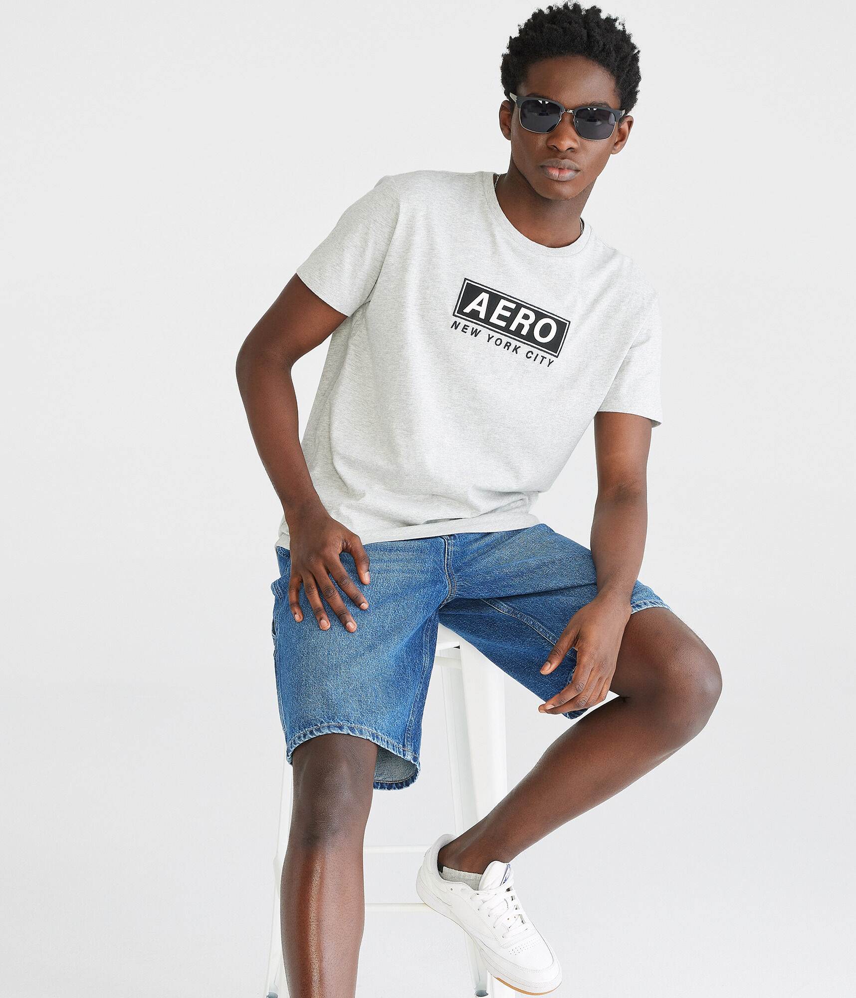 Aero NYC Box Logo Appliqu&eacute; Graphic Tee
