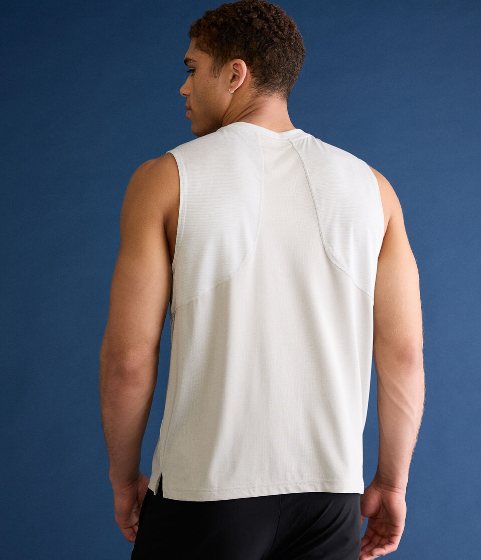 Aero MVMNT Muscle Tank