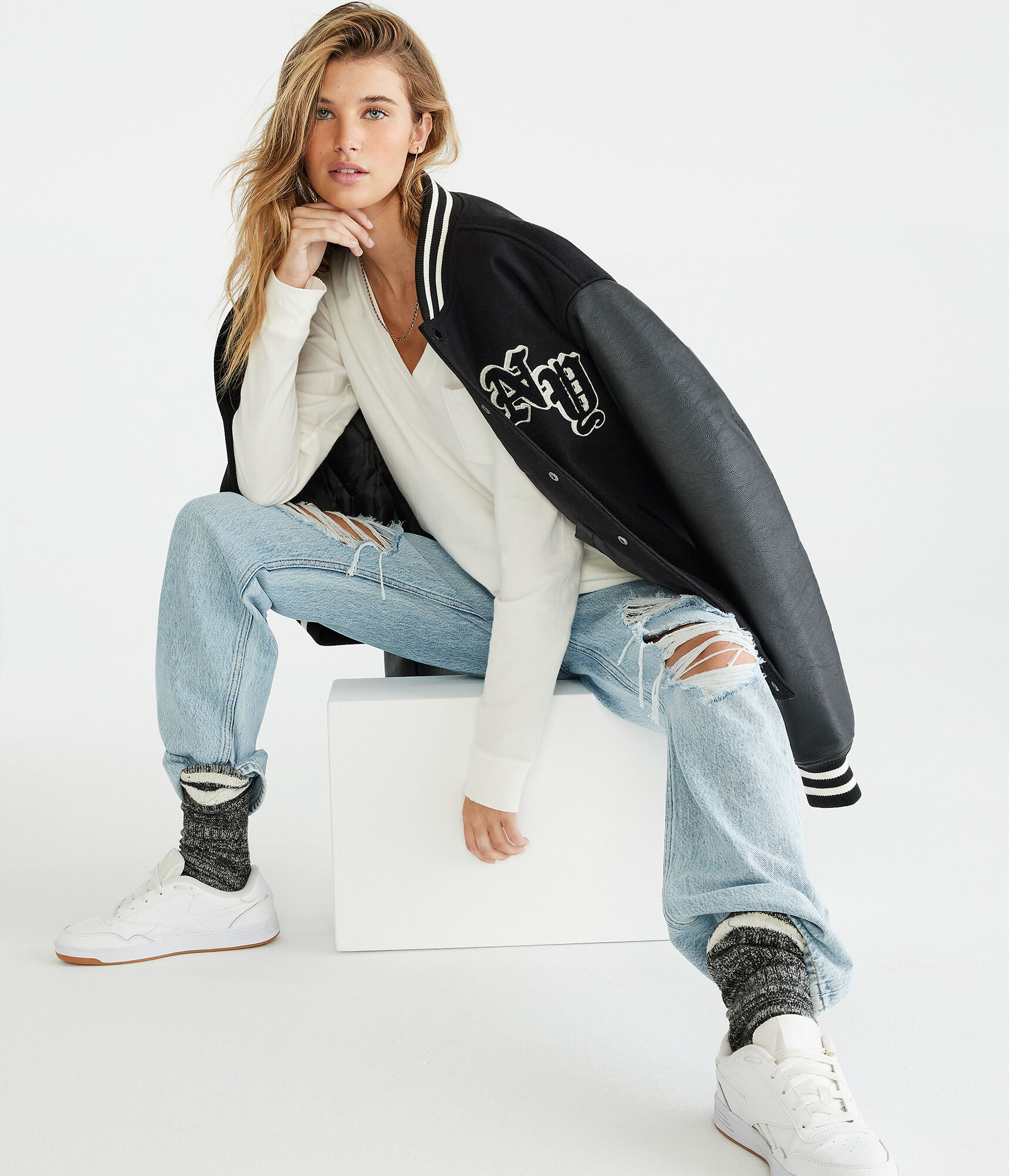 Long Sleeve Loose Fit V-Neck Pocket Tee