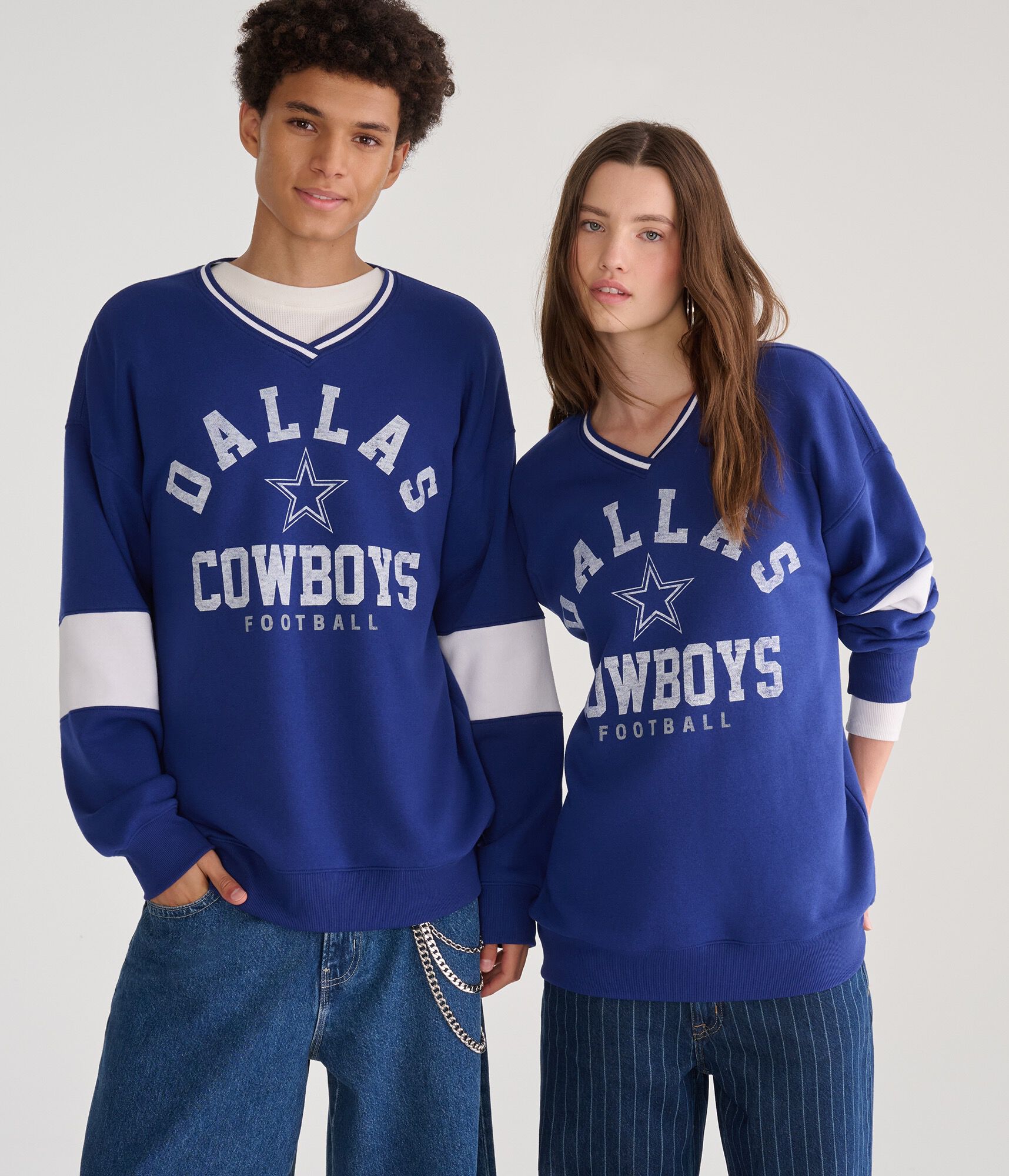 Dallas Cowboys V-Neck Sweatshirt