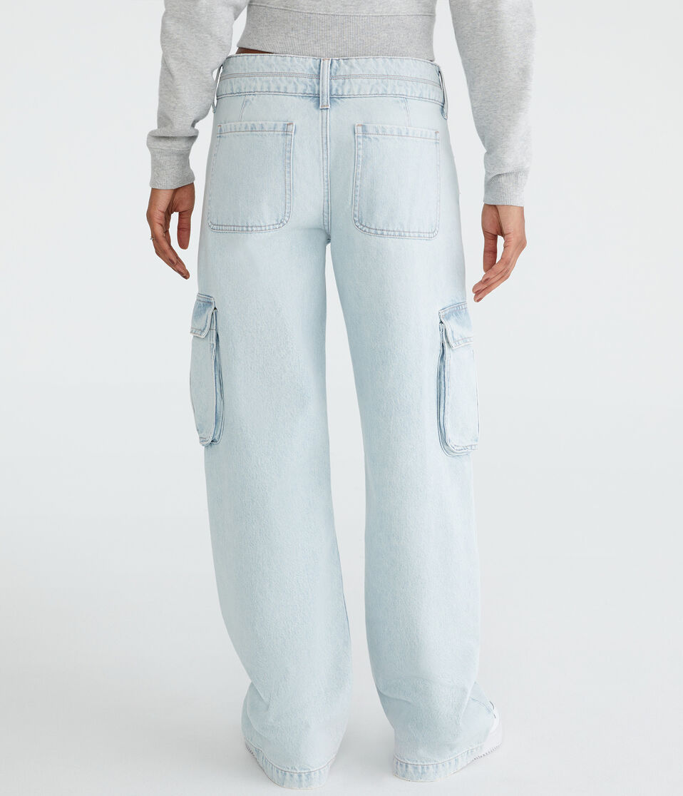 Low-Rise Baggy Wide Leg Cargo Jean