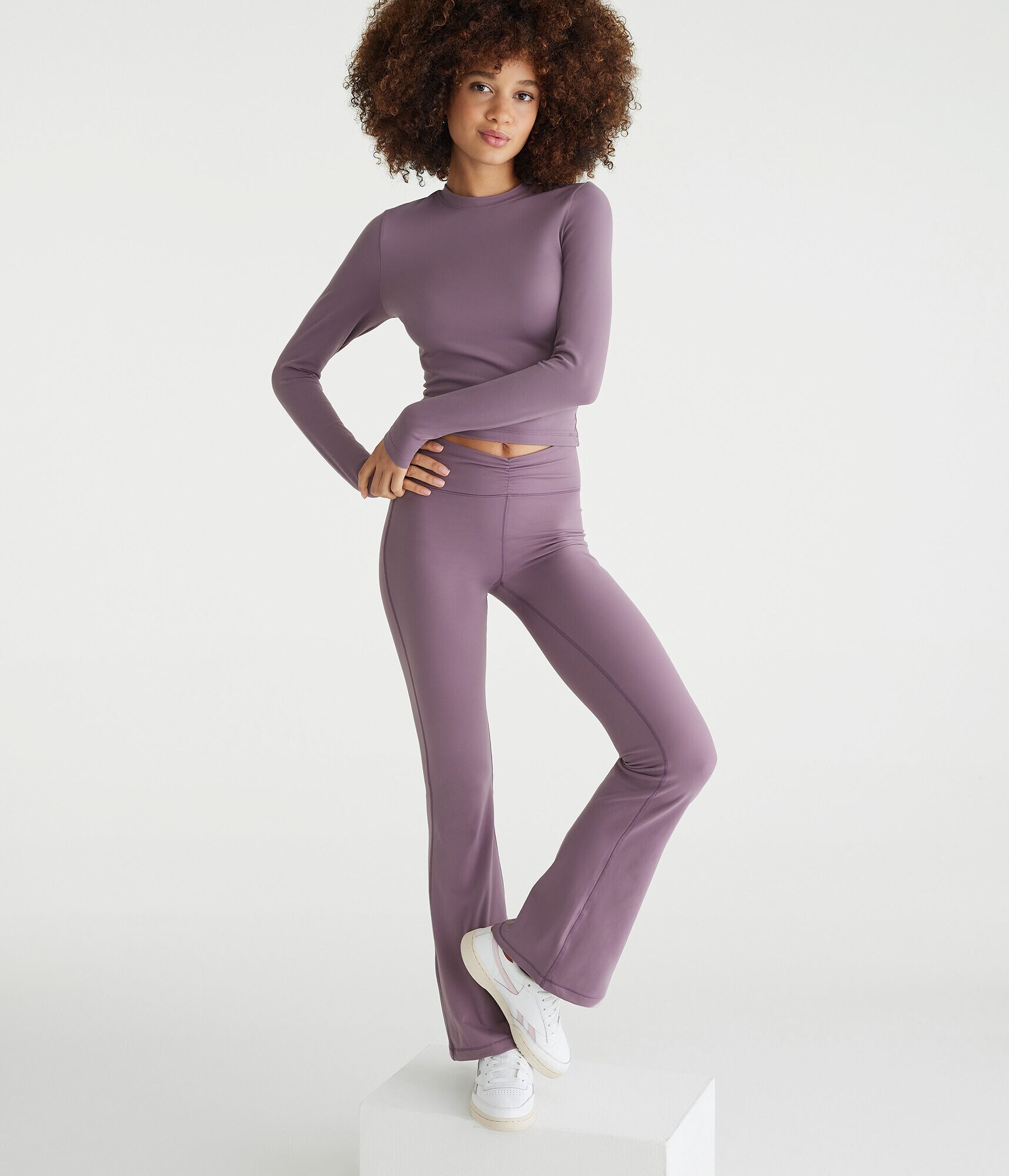 Air Soft High-Rise Cinch Flare Leggings