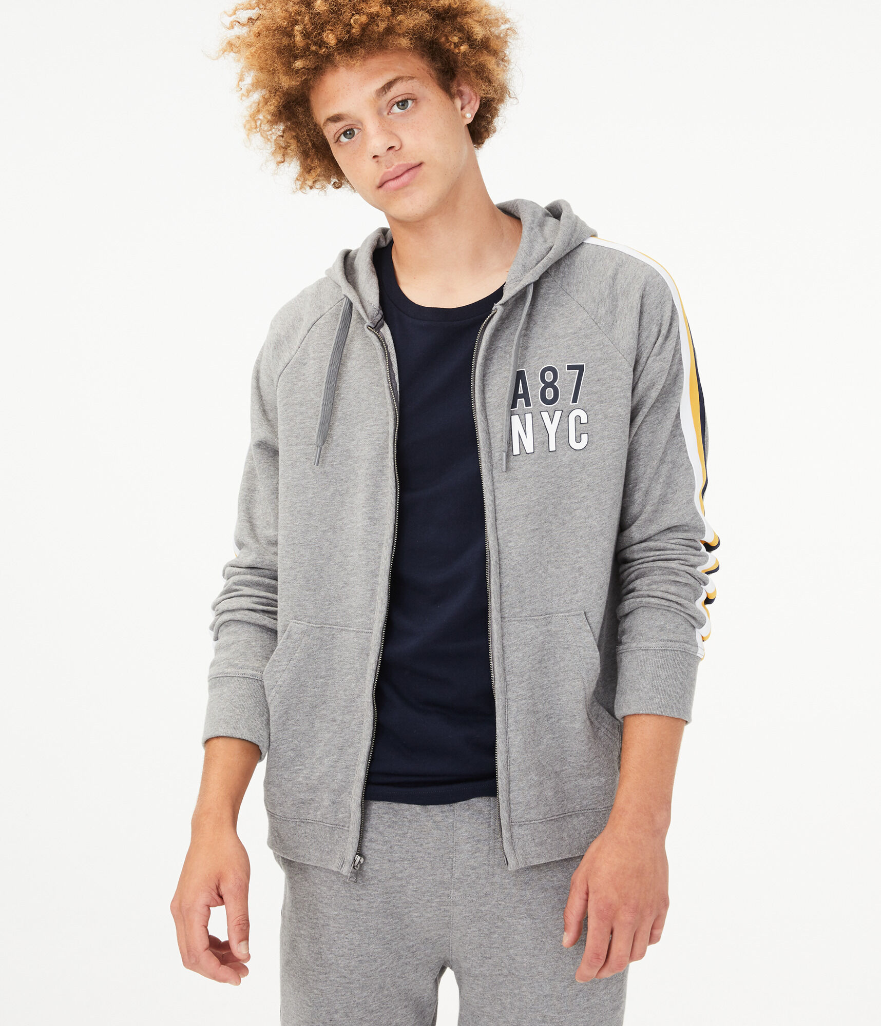 A87 Sleeve Stripe Full-Zip Hoodie***