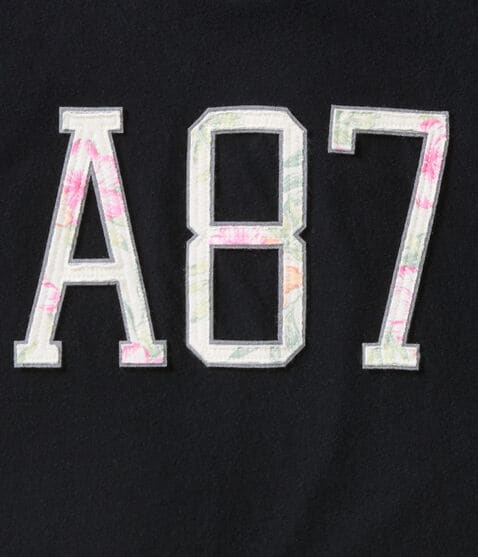 A87 Floral Fill Appliqué Graphic Tee A87 Floral Fill Appliqué Graphic Tee